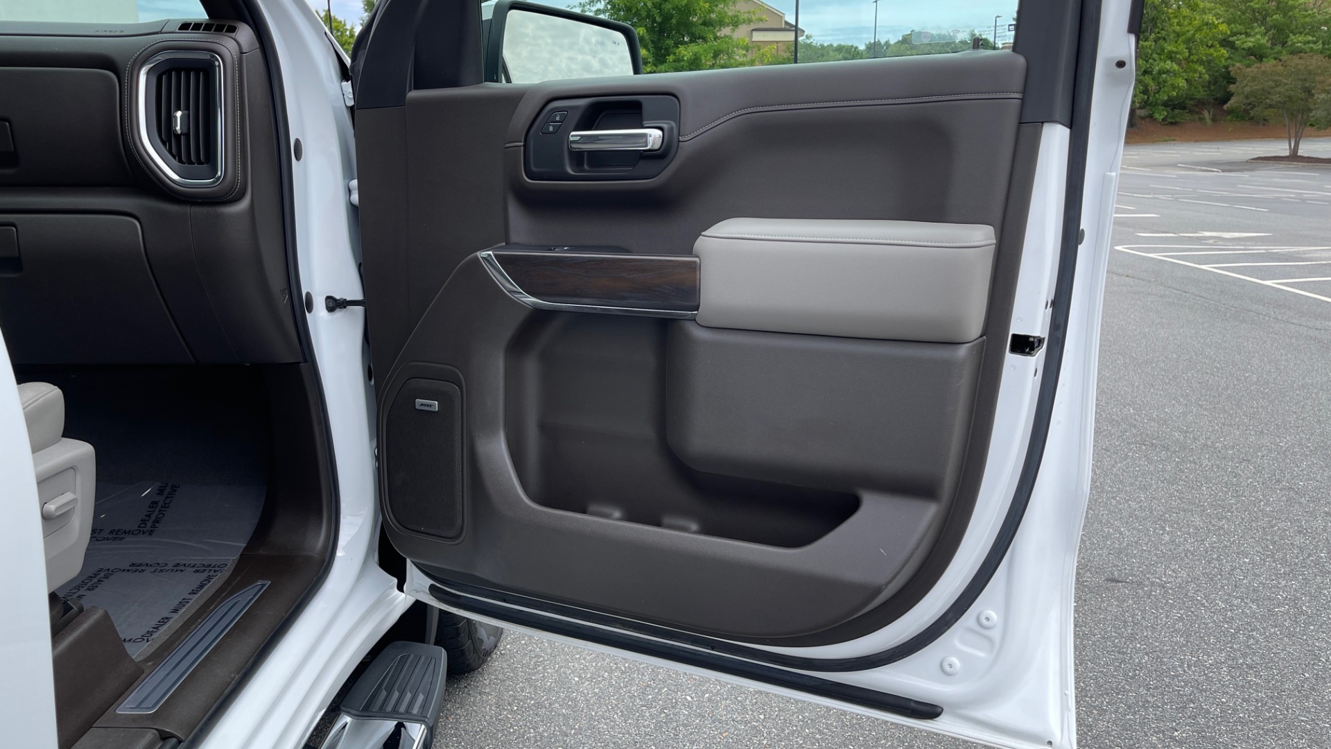 Used 2019 GMC SIERRA 1500 SLT 4X4 CREWCAB / 5.3L V8 / 8-SPD AUTO / NAV / BOSE / REARVIEW for sale Sold at Formula Imports in Charlotte NC 28227 73
