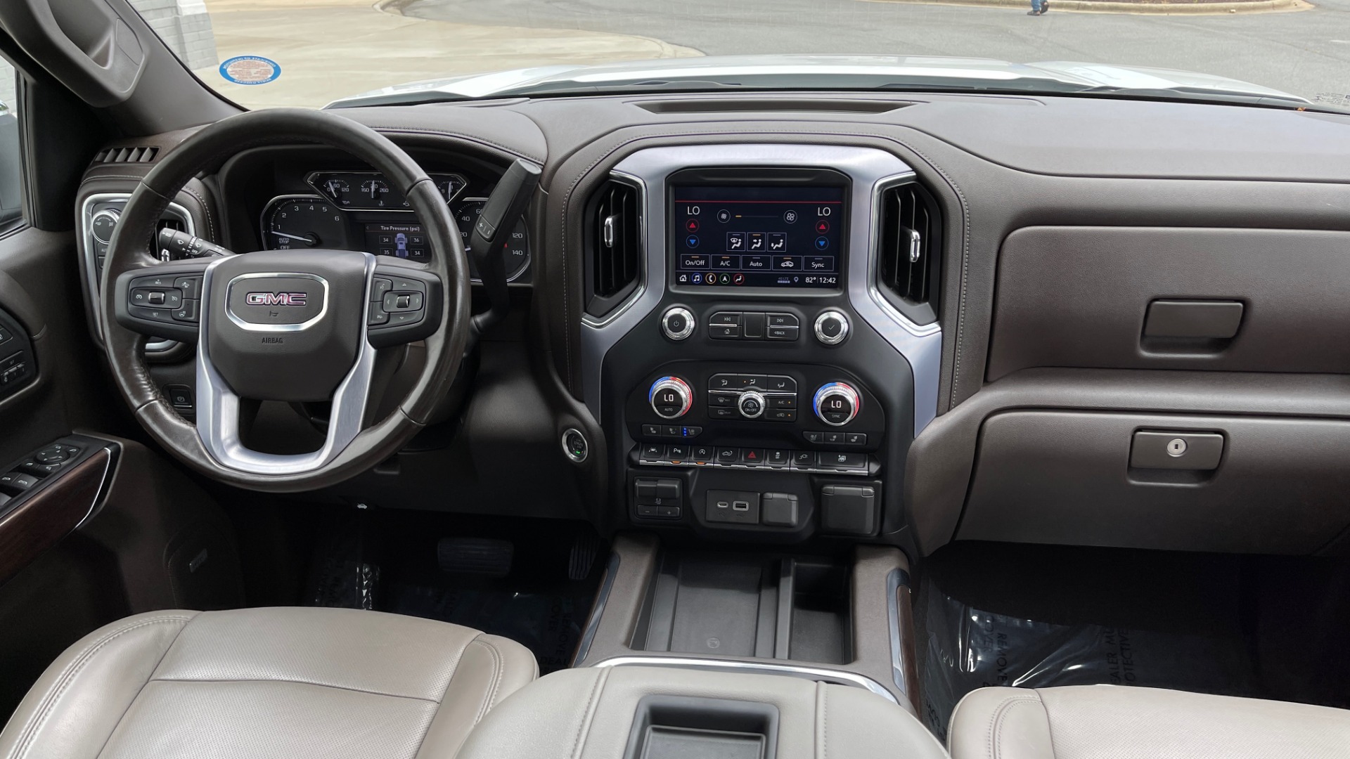 Used 2019 GMC SIERRA 1500 SLT 4X4 CREWCAB / 5.3L V8 / 8-SPD AUTO / NAV / BOSE / REARVIEW for sale Sold at Formula Imports in Charlotte NC 28227 79