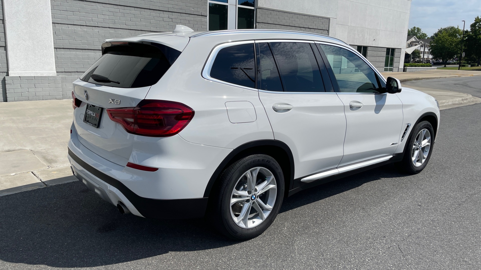 Used 2018 BMW X3 XDRIVE30I CONVENIENCE PKG / HEATED FRONT SEATS / REARVIEW for sale Sold at Formula Imports in Charlotte NC 28227 2