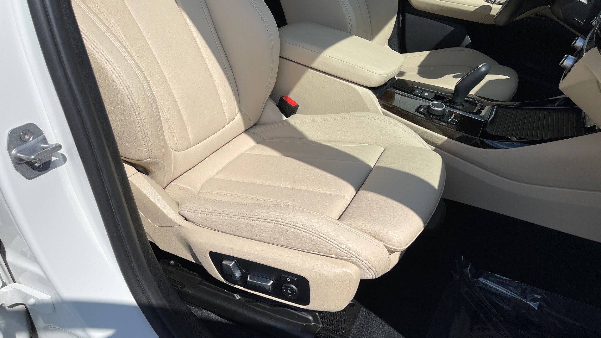 Used 2018 BMW X3 XDRIVE30I CONVENIENCE PKG / HEATED FRONT SEATS / REARVIEW for sale Sold at Formula Imports in Charlotte NC 28227 65