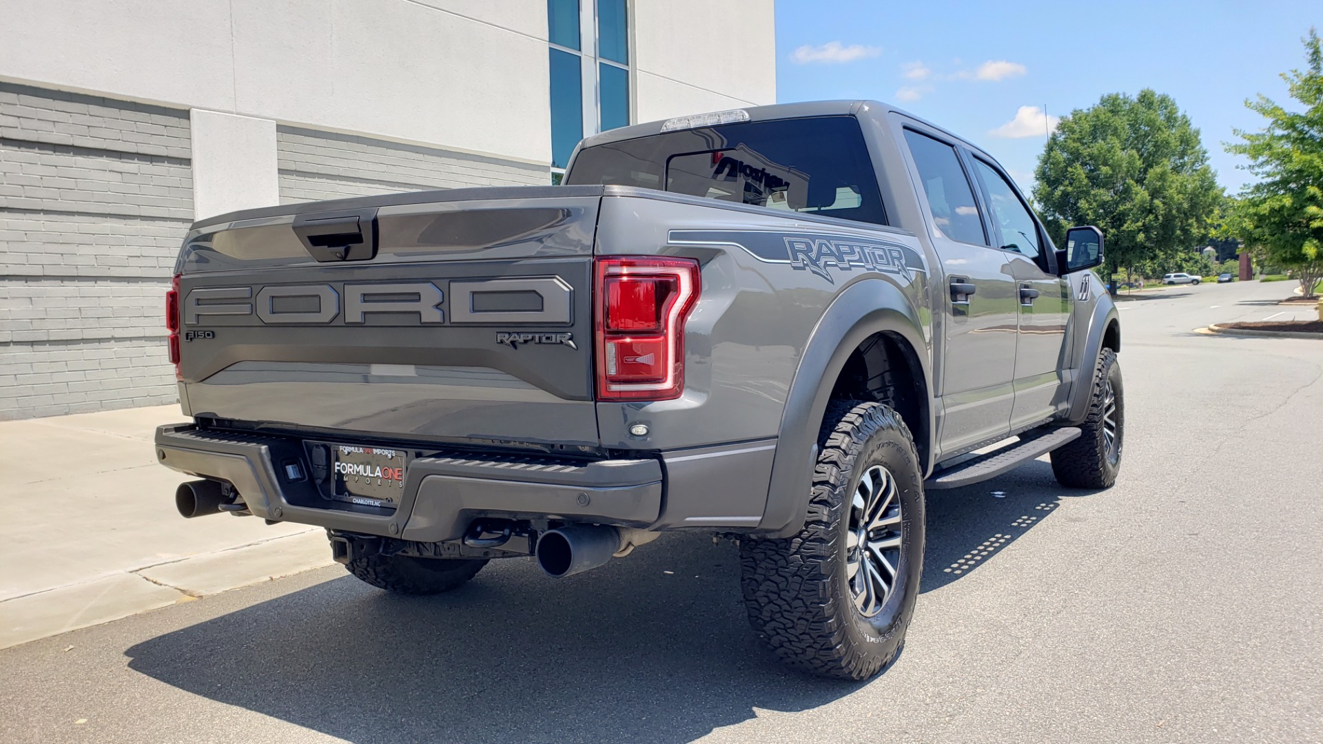 Used 2020 Ford F-150 RAPTOR 4X4 SUPERCREW / 3.5L ECOBOOST / 10-SPD AUTO / SUNROOF / REARVIEW for sale $82,500 at Formula Imports in Charlotte NC 28227 2