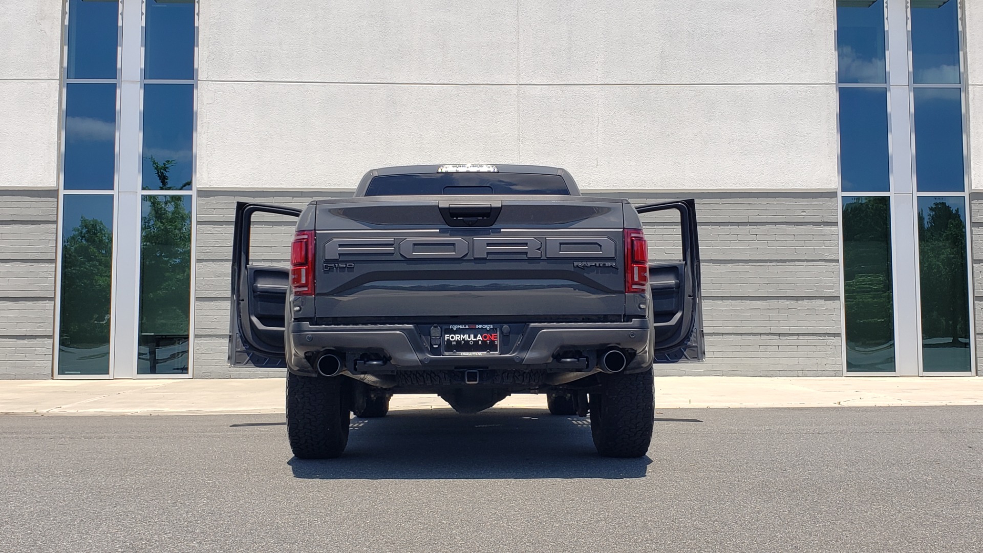 Used 2020 Ford F-150 RAPTOR 4X4 SUPERCREW / 3.5L ECOBOOST / 10-SPD AUTO / SUNROOF / REARVIEW for sale Sold at Formula Imports in Charlotte NC 28227 29