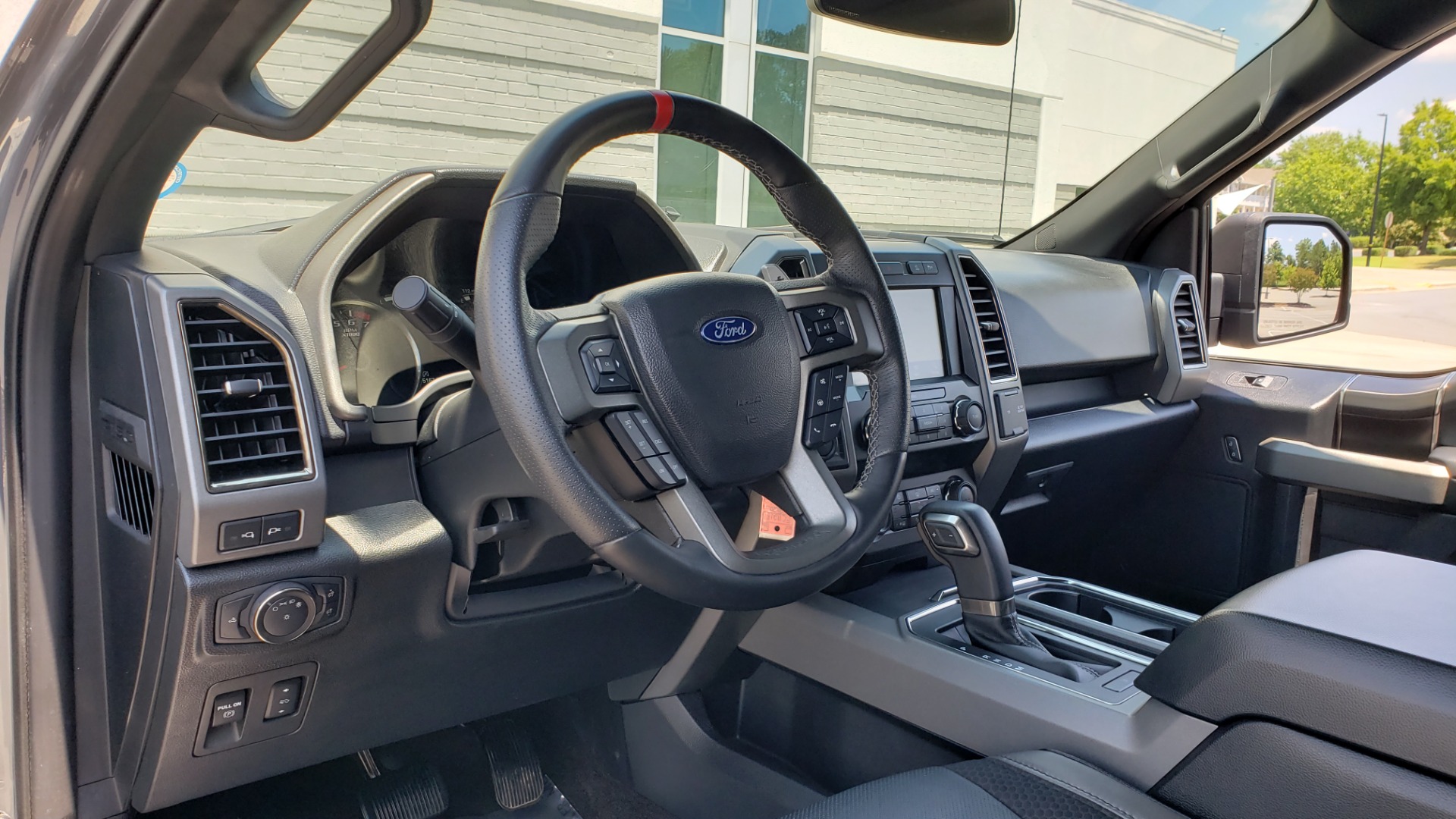 Used 2020 Ford F-150 RAPTOR 4X4 SUPERCREW / 3.5L ECOBOOST / 10-SPD AUTO / SUNROOF / REARVIEW for sale Sold at Formula Imports in Charlotte NC 28227 40