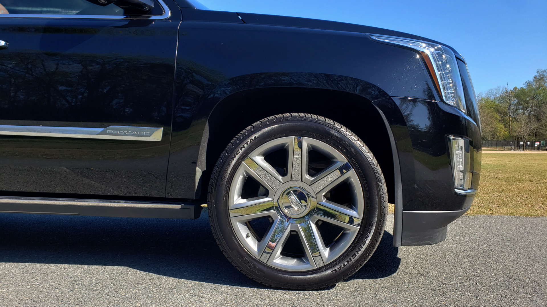 Used 2016 Cadillac ESCALADE ESV PREMIUM COLLECTION / NAV / 3-ROW / SUNROOF / CAMERA for sale Sold at Formula Imports in Charlotte NC 28227 15