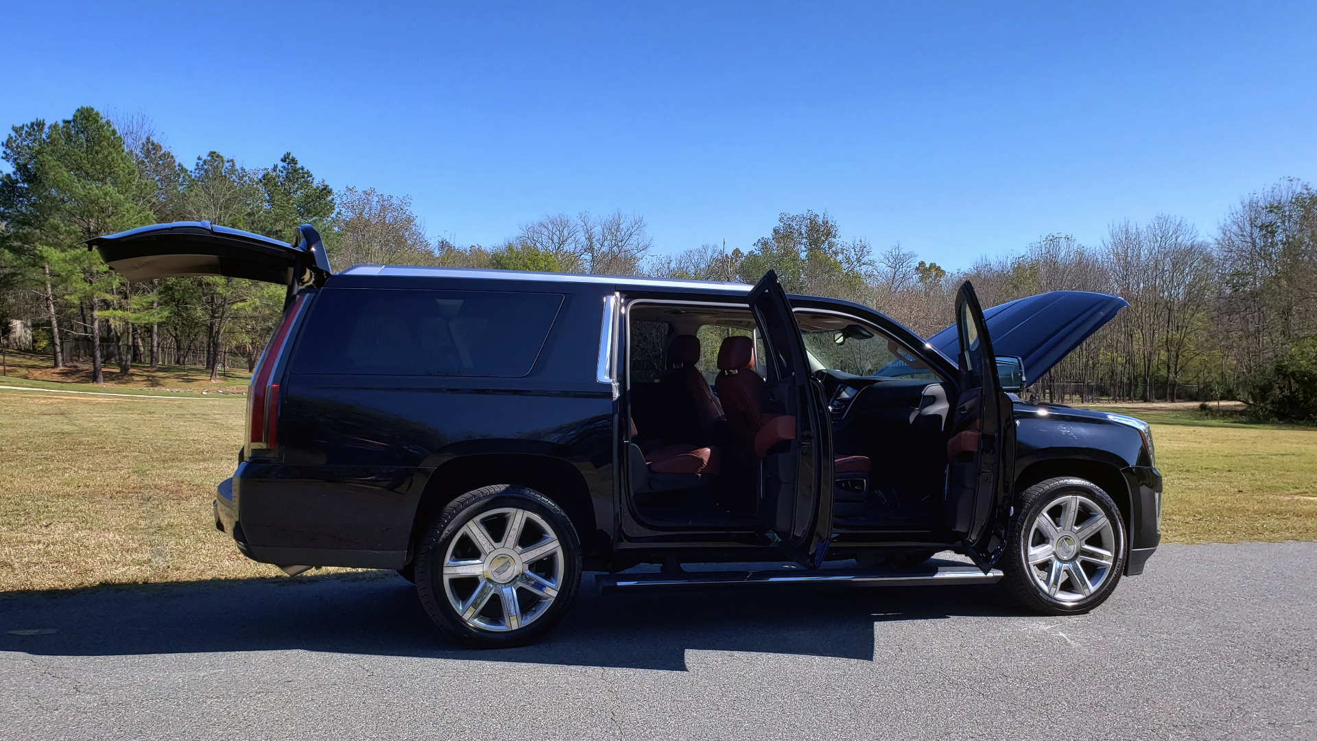 Used 2016 Cadillac ESCALADE ESV PREMIUM COLLECTION / NAV / 3-ROW / SUNROOF / CAMERA for sale Sold at Formula Imports in Charlotte NC 28227 16