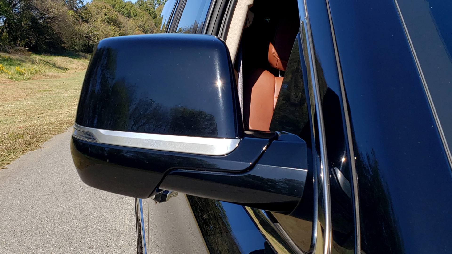 Used 2016 Cadillac ESCALADE ESV PREMIUM COLLECTION / NAV / 3-ROW / SUNROOF / CAMERA for sale Sold at Formula Imports in Charlotte NC 28227 31