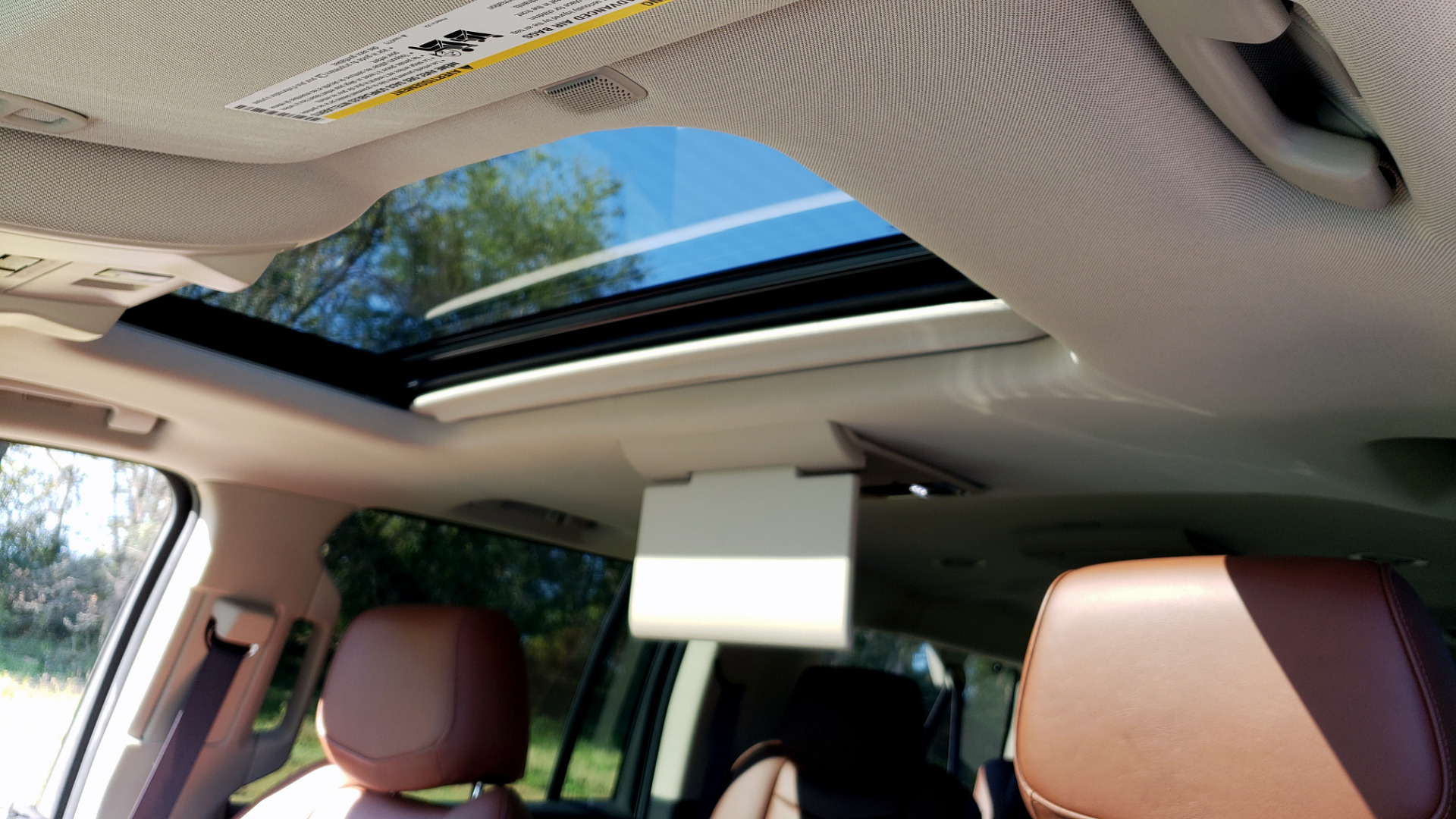 Used 2016 Cadillac ESCALADE ESV PREMIUM COLLECTION / NAV / 3-ROW / SUNROOF / CAMERA for sale Sold at Formula Imports in Charlotte NC 28227 33