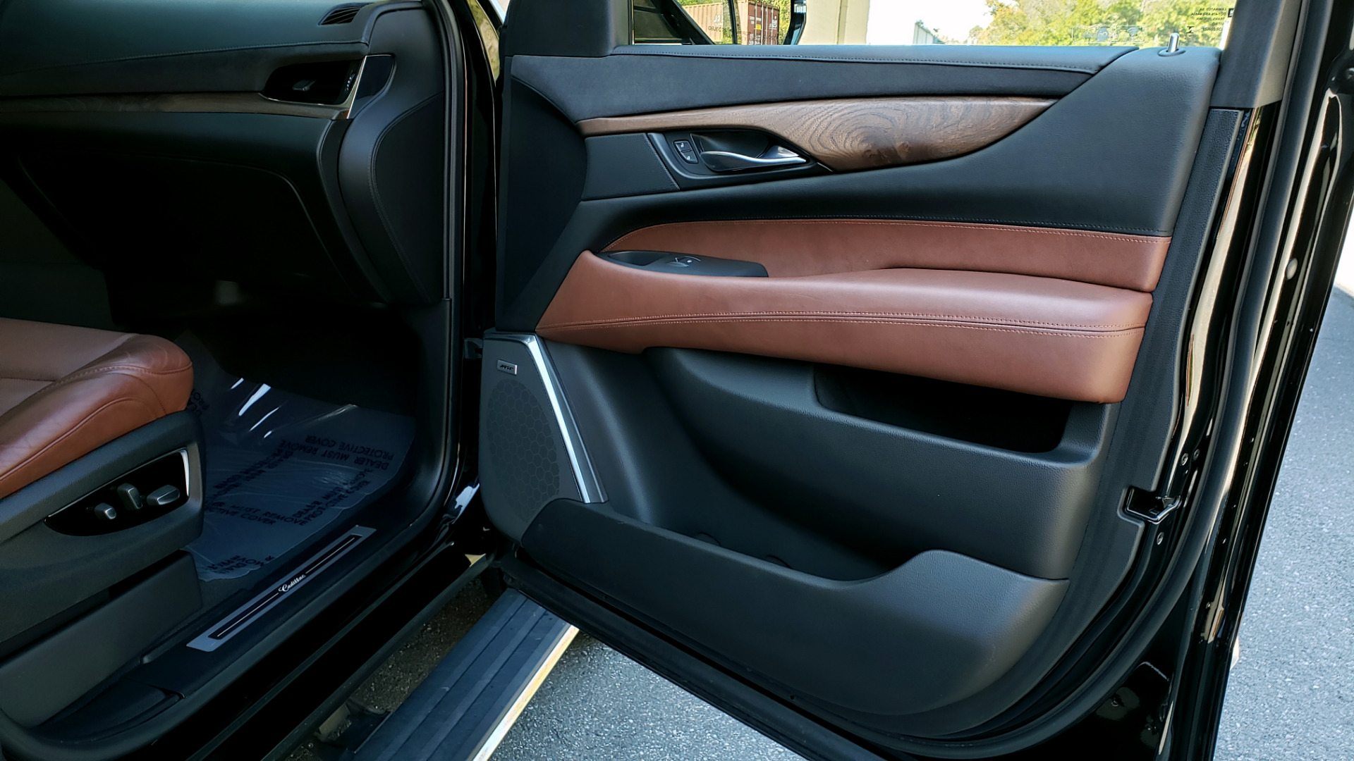 Used 2016 Cadillac ESCALADE ESV PREMIUM COLLECTION / NAV / 3-ROW / SUNROOF / CAMERA for sale Sold at Formula Imports in Charlotte NC 28227 83