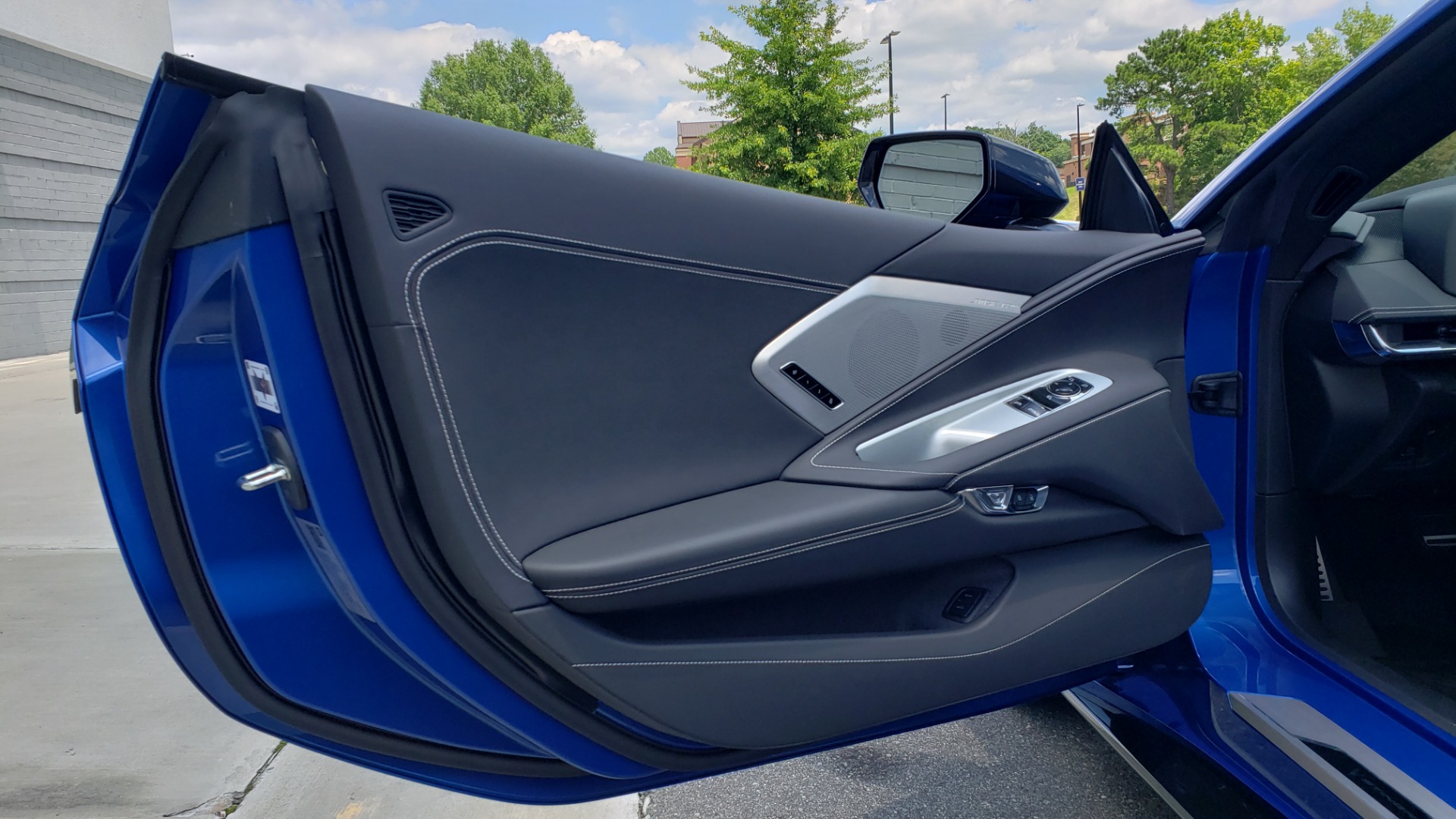 Used 2020 Chevrolet CORVETTE C8 STINGRAY COUPE 2LT / PERF & Z51 PKG / NAV / BOSE / 8-SPD AUTO / REARVIEW for sale Sold at Formula Imports in Charlotte NC 28227 31