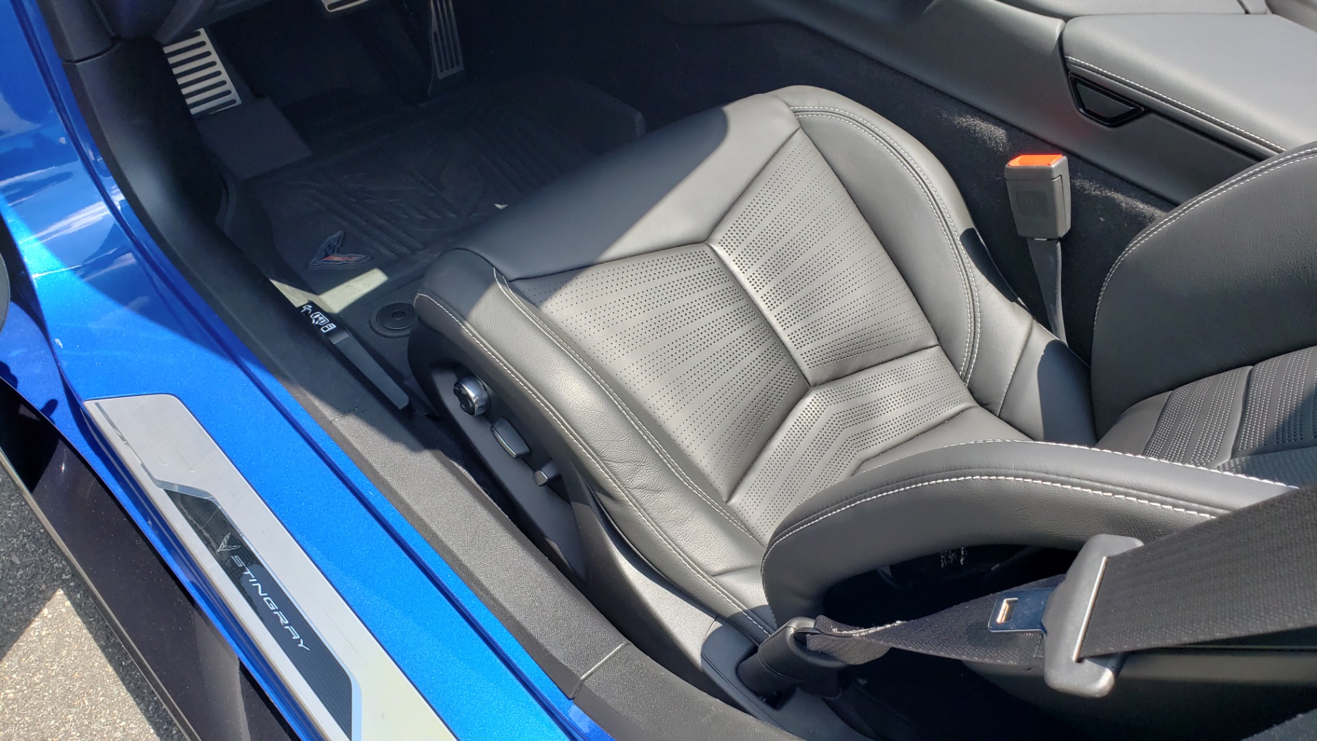 Used 2020 Chevrolet CORVETTE C8 STINGRAY COUPE 2LT / PERF & Z51 PKG / NAV / BOSE / 8-SPD AUTO / REARVIEW for sale Sold at Formula Imports in Charlotte NC 28227 34