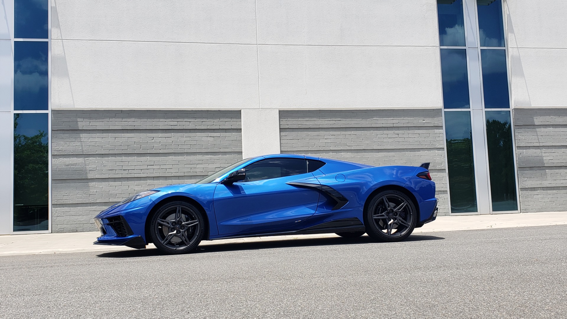 Used 2020 Chevrolet CORVETTE C8 STINGRAY COUPE 2LT / PERF & Z51 PKG / NAV / BOSE / 8-SPD AUTO / REARVIEW for sale Sold at Formula Imports in Charlotte NC 28227 4