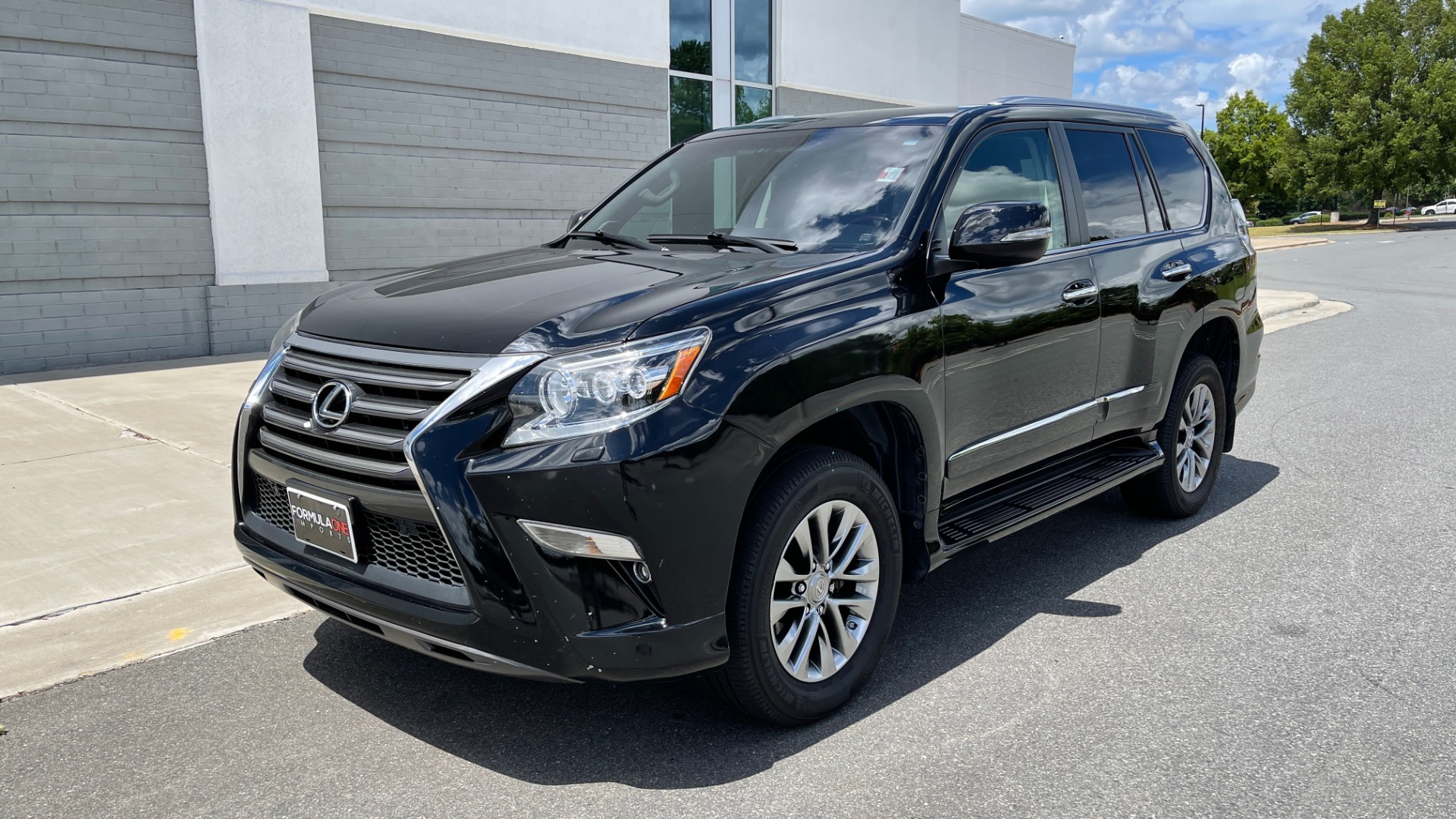Used 2017 Lexus GX GX 460 LUXURY / AWD / NAV / SUNROOF / MARK LEV SND / REARVIEW for sale Sold at Formula Imports in Charlotte NC 28227 2