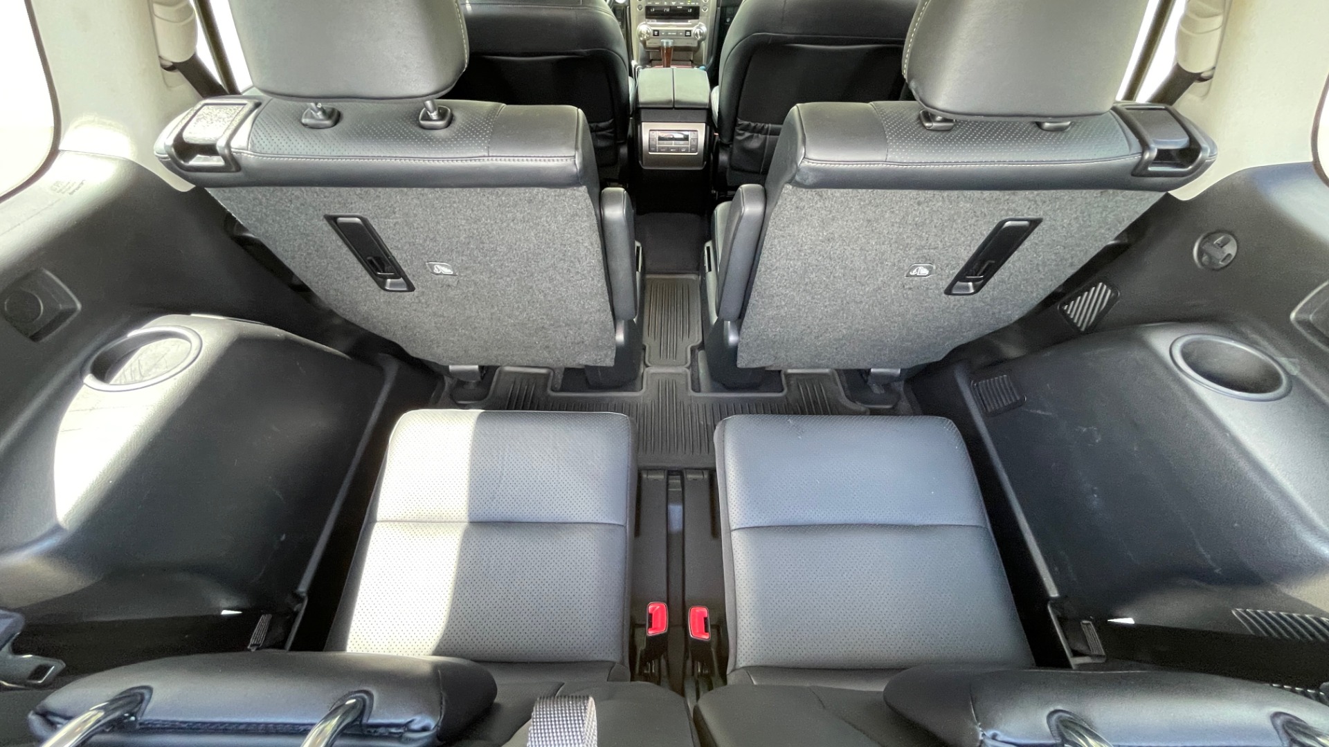 Used 2017 Lexus GX GX 460 LUXURY / AWD / NAV / SUNROOF / MARK LEV SND / REARVIEW for sale Sold at Formula Imports in Charlotte NC 28227 20