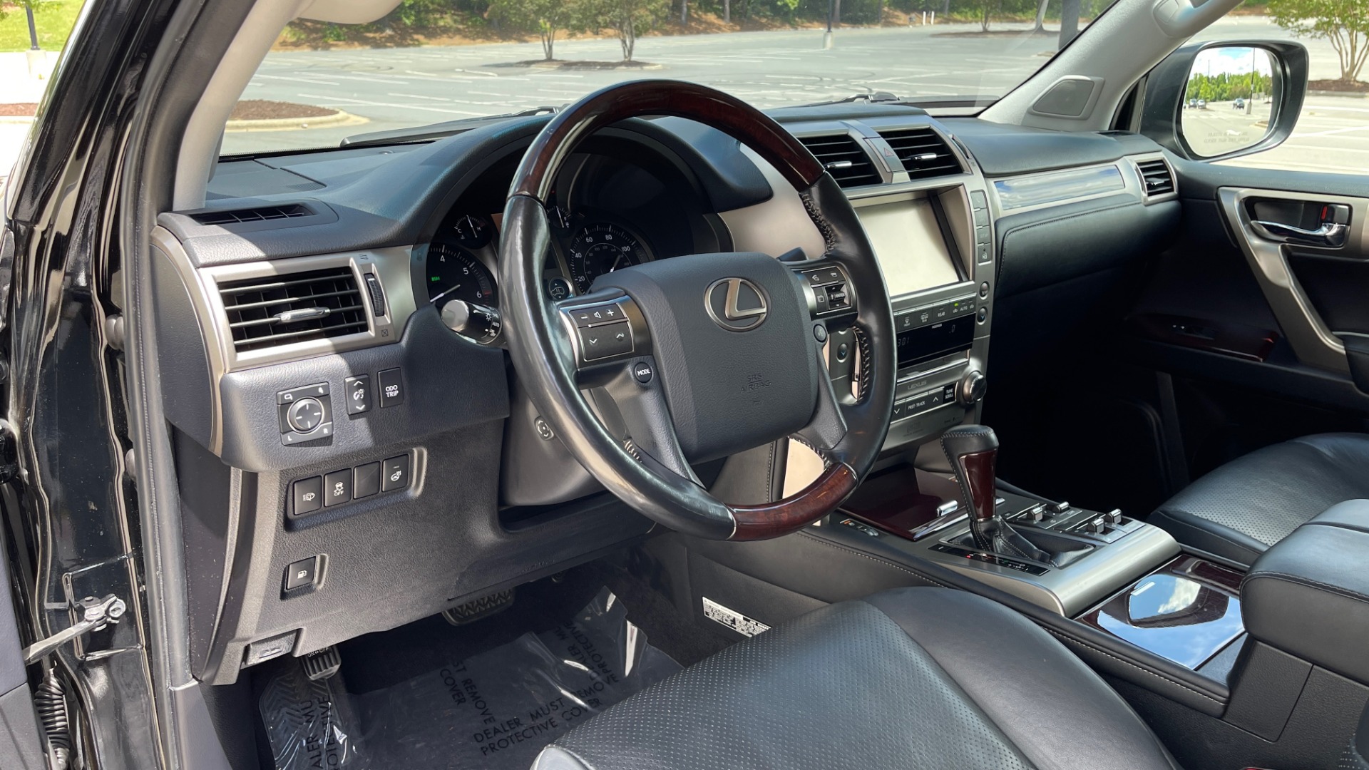 Used 2017 Lexus GX GX 460 LUXURY / AWD / NAV / SUNROOF / MARK LEV SND / REARVIEW for sale Sold at Formula Imports in Charlotte NC 28227 24