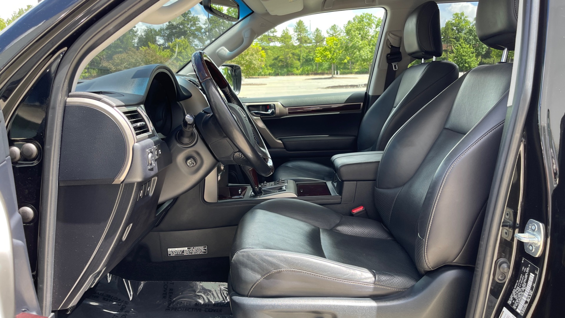 Used 2017 Lexus GX GX 460 LUXURY / AWD / NAV / SUNROOF / MARK LEV SND / REARVIEW for sale Sold at Formula Imports in Charlotte NC 28227 25