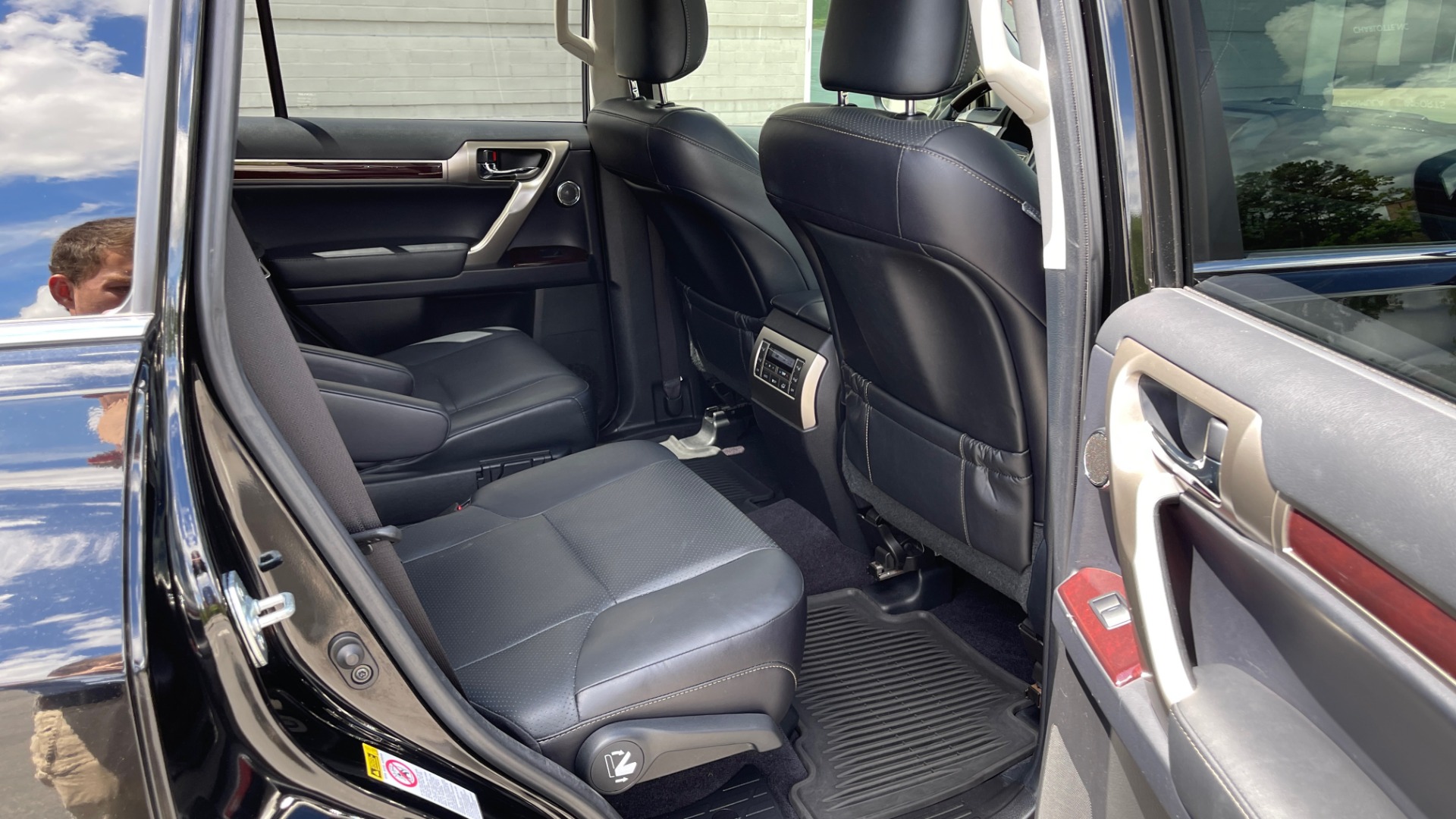 Used 2017 Lexus GX GX 460 LUXURY / AWD / NAV / SUNROOF / MARK LEV SND / REARVIEW for sale Sold at Formula Imports in Charlotte NC 28227 52