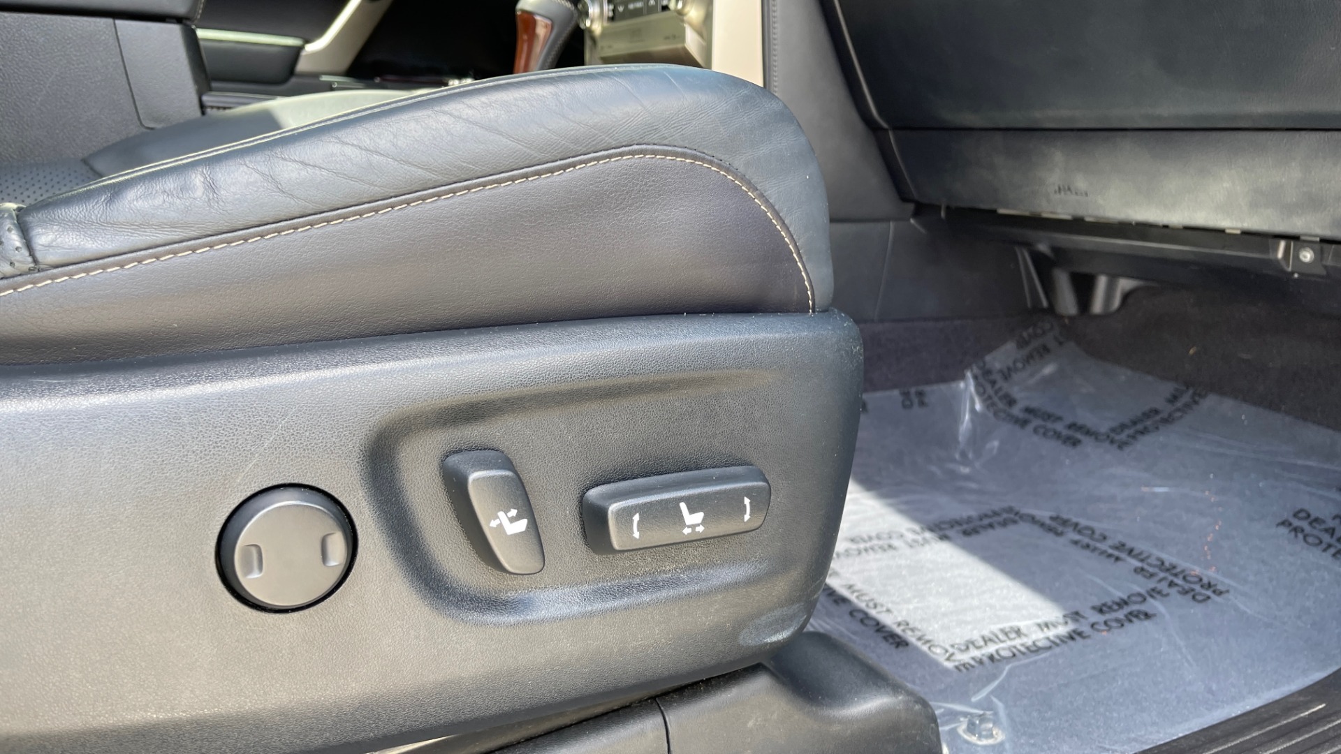 Used 2017 Lexus GX GX 460 LUXURY / AWD / NAV / SUNROOF / MARK LEV SND / REARVIEW for sale Sold at Formula Imports in Charlotte NC 28227 61
