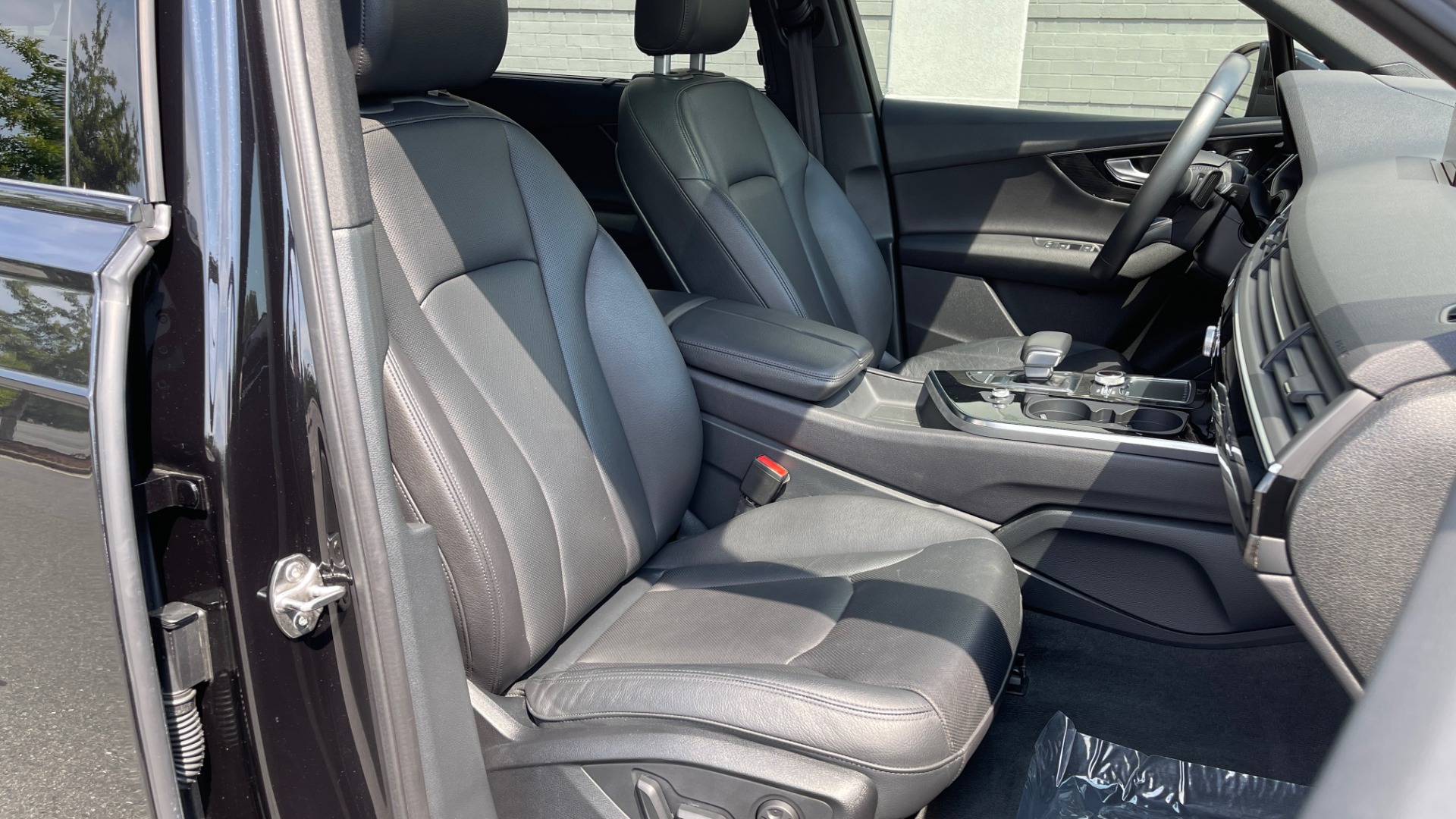 Used 2018 Audi Q7 PRESTIGE TIPTRONIC / NAV / SUNROOF / ADAPTIVE PKG / DRVR ASST / CLD WTHR / for sale Sold at Formula Imports in Charlotte NC 28227 73