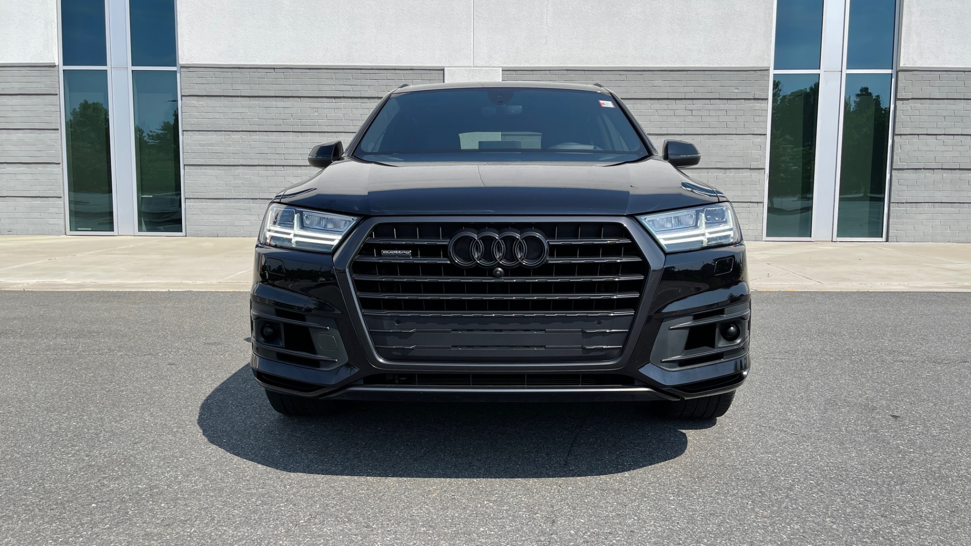 Used 2018 Audi Q7 PRESTIGE TIPTRONIC / NAV / SUNROOF / ADAPTIVE PKG / DRVR ASST / CLD WTHR / for sale Sold at Formula Imports in Charlotte NC 28227 9