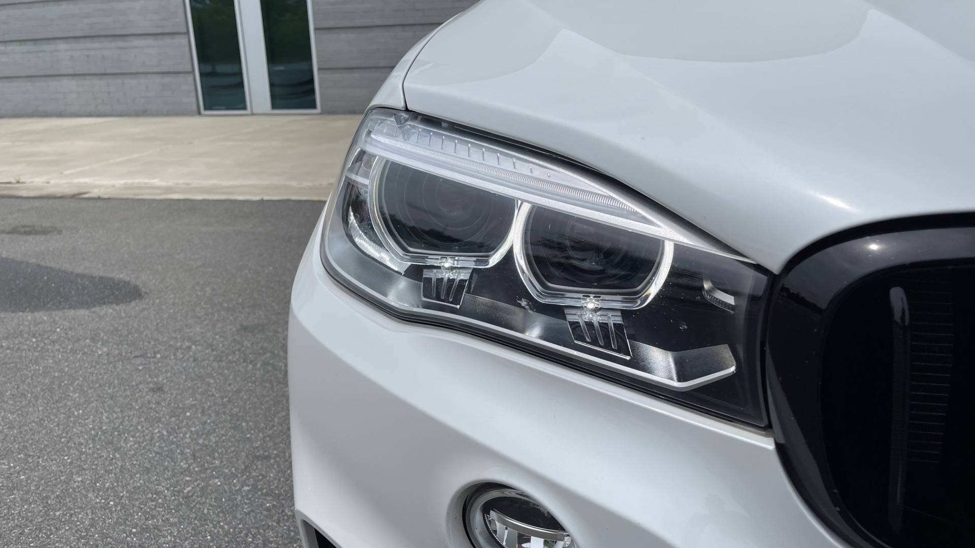Used 2018 BMW X5 XDRIVE35I PREMIUM / DRVR ASST / HTD STRNG WHL / REARVIEW for sale Sold at Formula Imports in Charlotte NC 28227 11