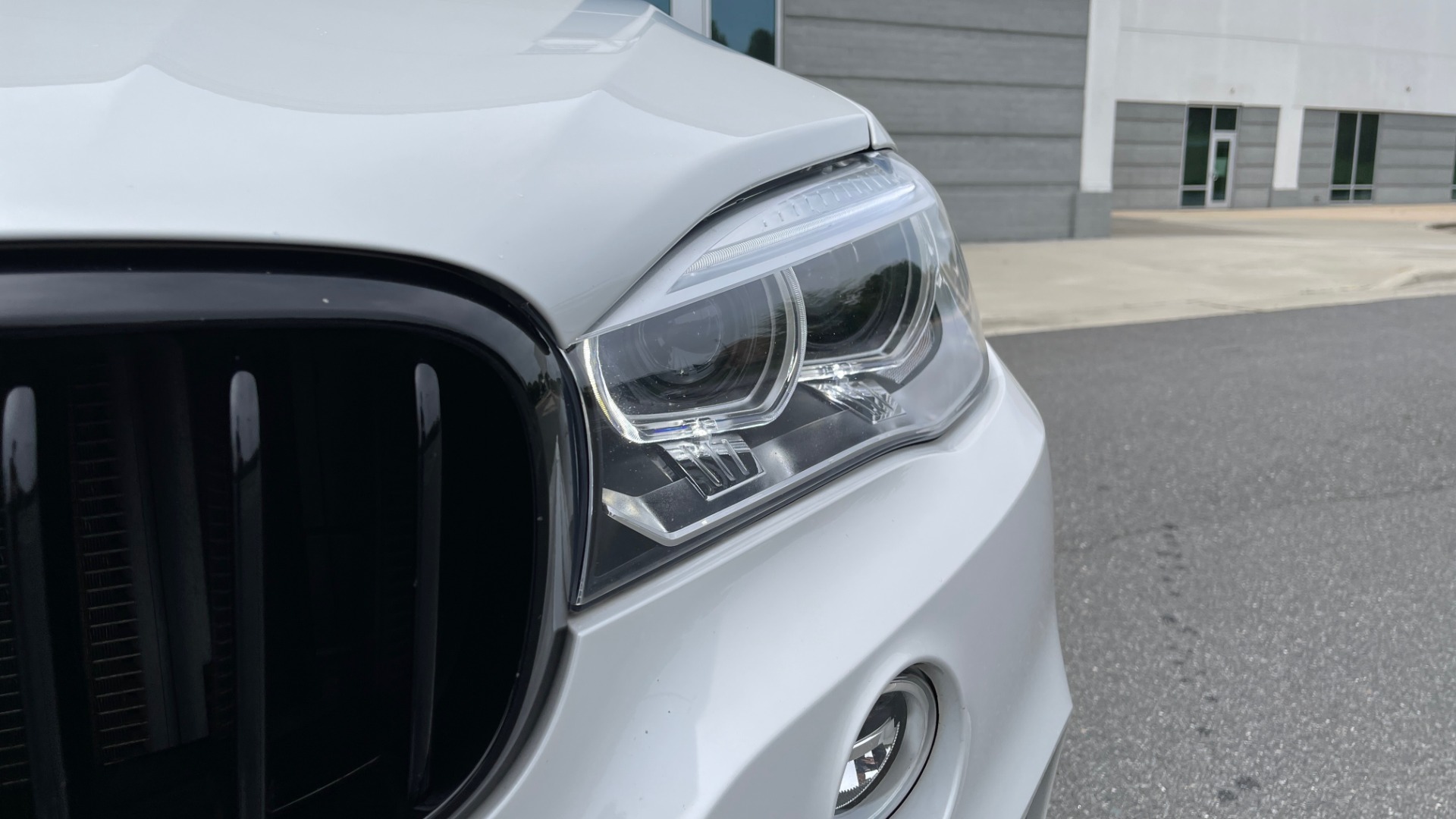 Used 2018 BMW X5 XDRIVE35I PREMIUM / DRVR ASST / HTD STRNG WHL / REARVIEW for sale Sold at Formula Imports in Charlotte NC 28227 12