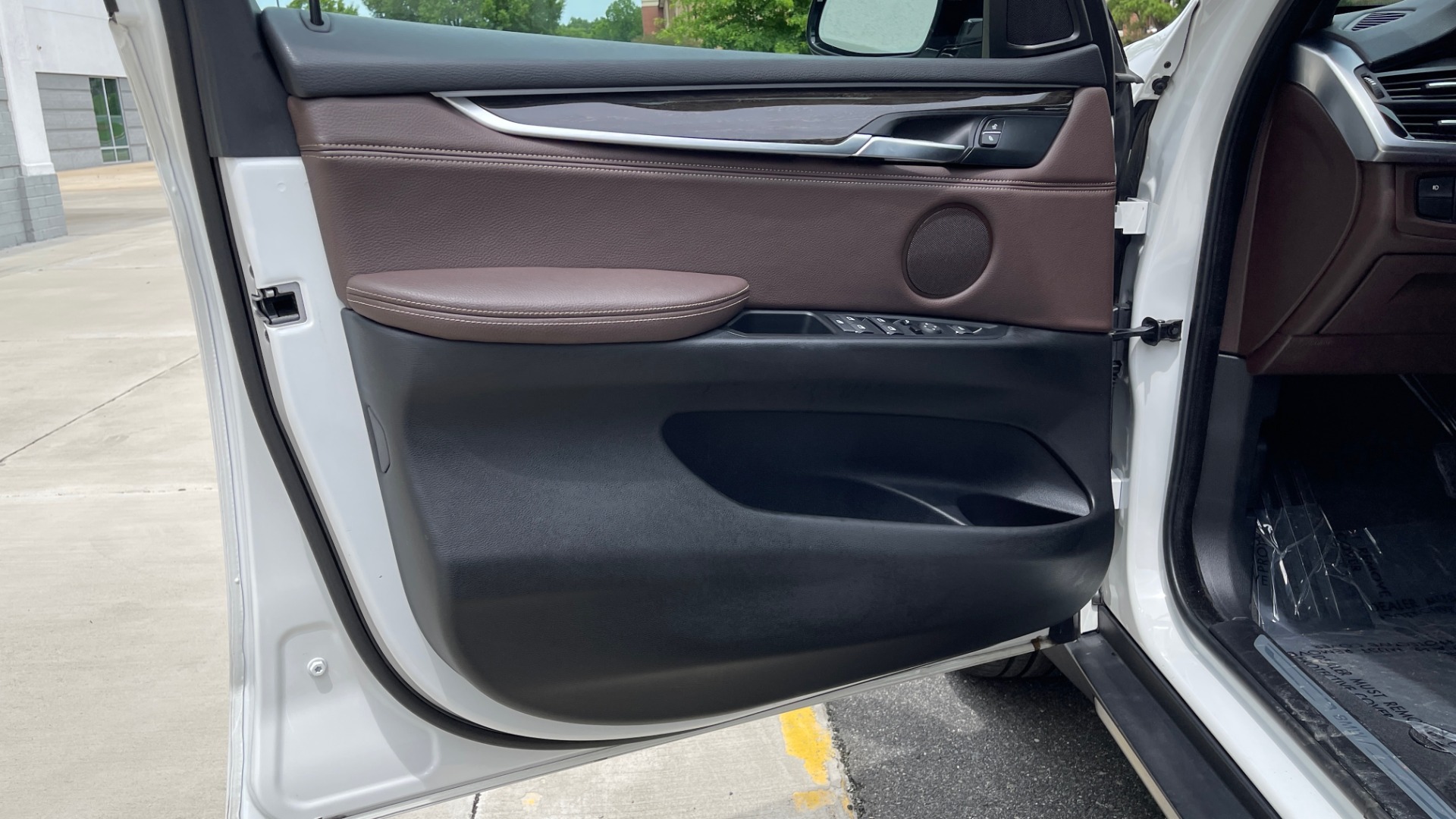 Used 2018 BMW X5 XDRIVE35I PREMIUM / DRVR ASST / HTD STRNG WHL / REARVIEW for sale Sold at Formula Imports in Charlotte NC 28227 25
