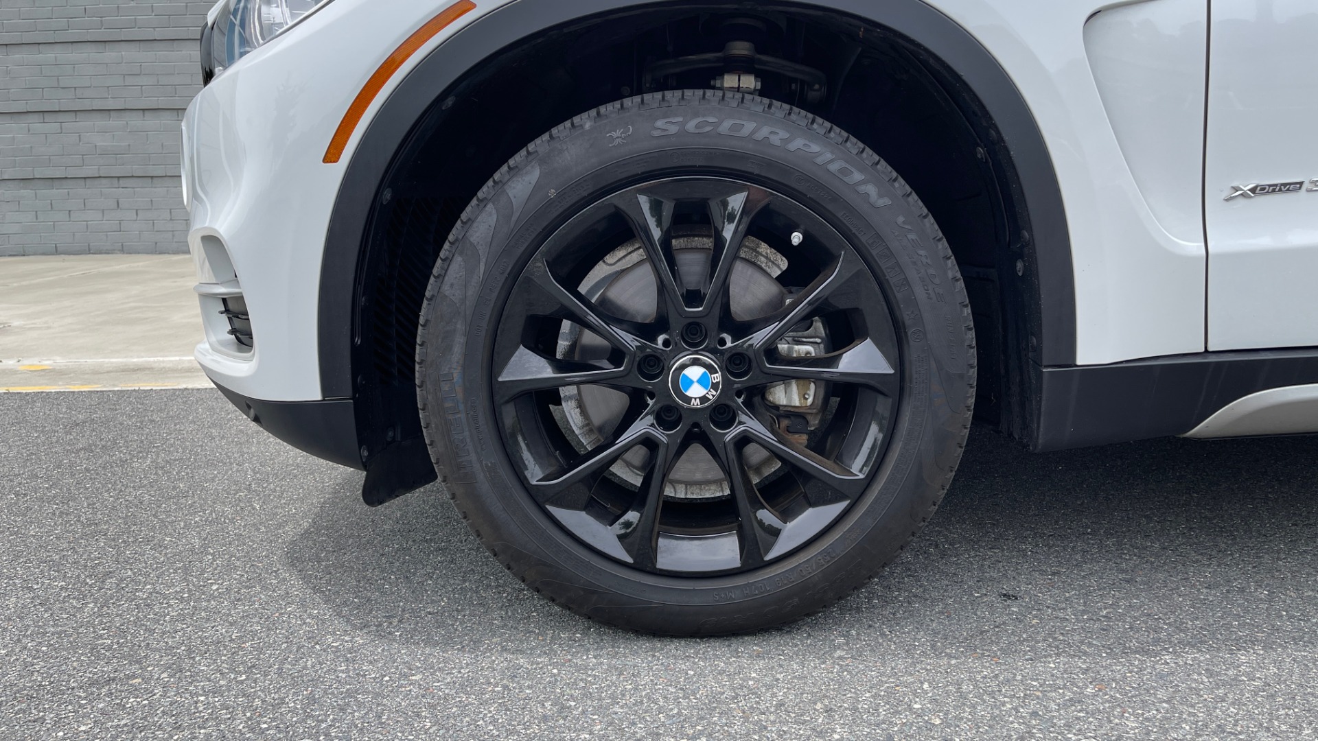 Used 2018 BMW X5 XDRIVE35I PREMIUM / DRVR ASST / HTD STRNG WHL / REARVIEW for sale Sold at Formula Imports in Charlotte NC 28227 64