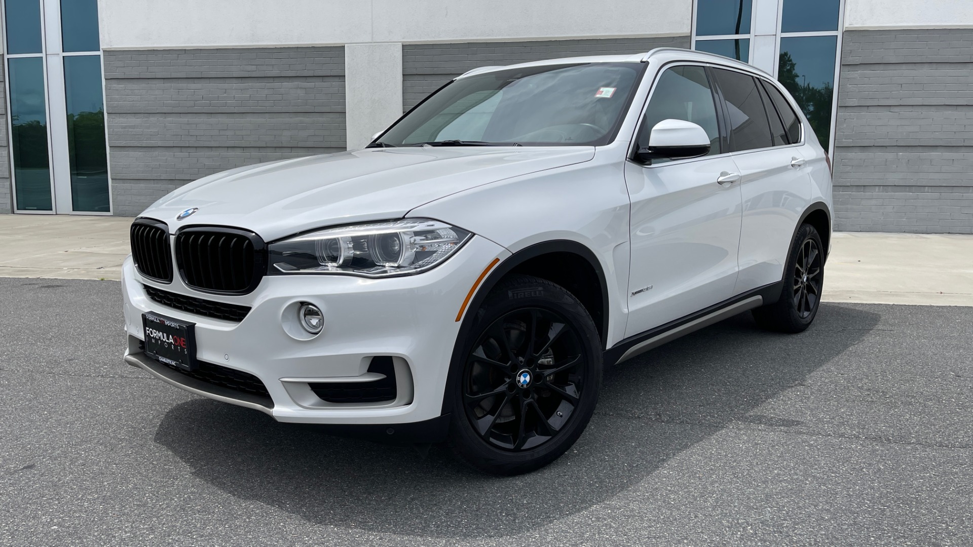 Used 2018 BMW X5 XDRIVE35I PREMIUM / DRVR ASST / HTD STRNG WHL / REARVIEW for sale Sold at Formula Imports in Charlotte NC 28227 1