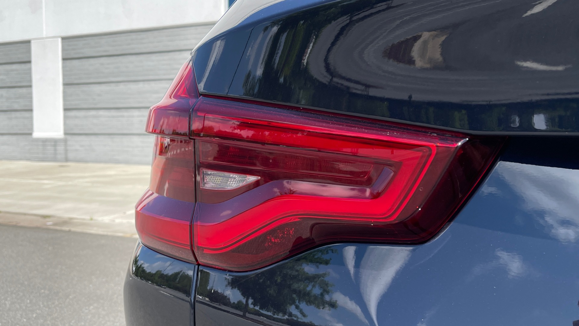 Used 2021 BMW X3 M40I M-SPORT / EXEC PKG / H/K SND / HUD / PARK ASST / HTD STS / REARVIEW for sale Sold at Formula Imports in Charlotte NC 28227 26