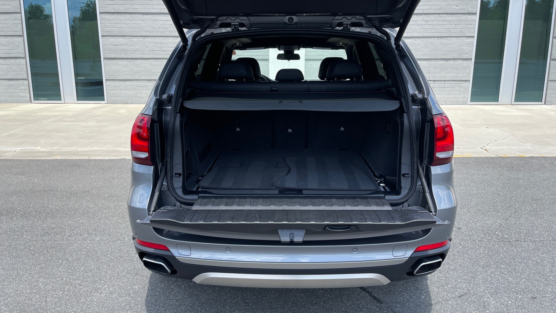 Used 2018 BMW X5 XDRIVE35I PREMIUM / DRVR ASST / WIRELESS CHARGING / CAMERAS for sale Sold at Formula Imports in Charlotte NC 28227 20
