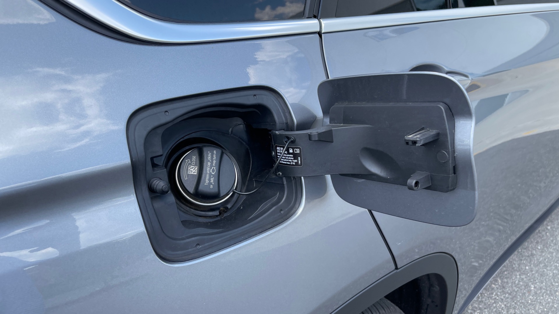 Used 2018 BMW X5 XDRIVE35I PREMIUM / DRVR ASST / WIRELESS CHARGING / CAMERAS for sale Sold at Formula Imports in Charlotte NC 28227 33