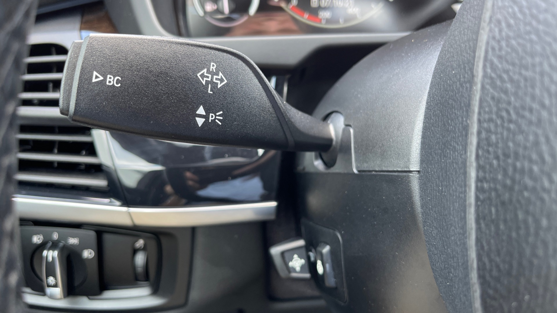 Used 2018 BMW X5 XDRIVE35I PREMIUM / DRVR ASST / WIRELESS CHARGING / CAMERAS for sale Sold at Formula Imports in Charlotte NC 28227 46