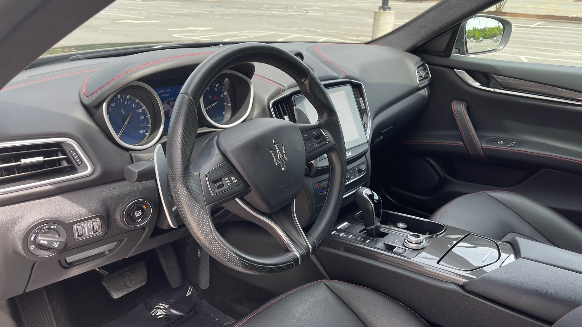 Used 2018 Maserati GHIBLI S Q4 SEDAN / AWD / 3.0L V6 / SUNROOF / NAV / REARVIEW for sale Sold at Formula Imports in Charlotte NC 28227 29
