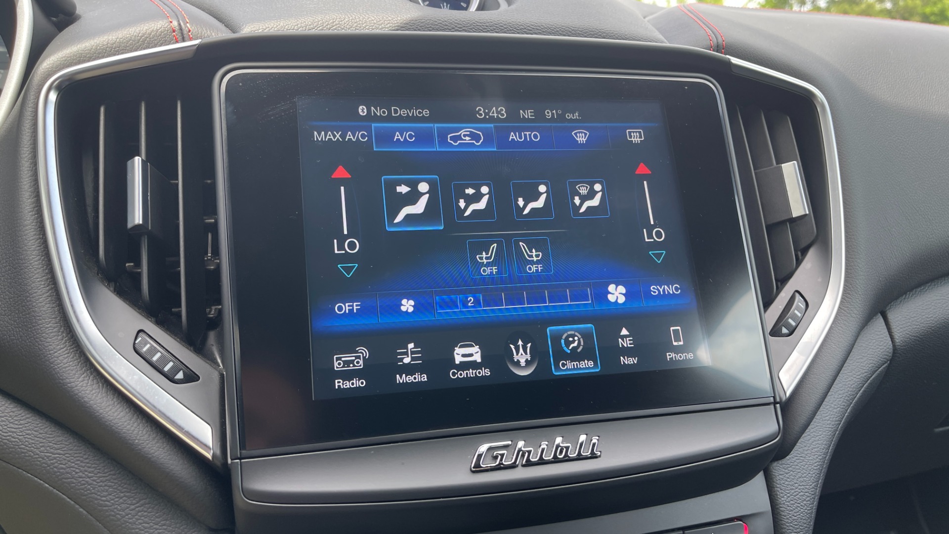 Used 2018 Maserati GHIBLI S Q4 SEDAN / AWD / 3.0L V6 / SUNROOF / NAV / REARVIEW for sale Sold at Formula Imports in Charlotte NC 28227 39