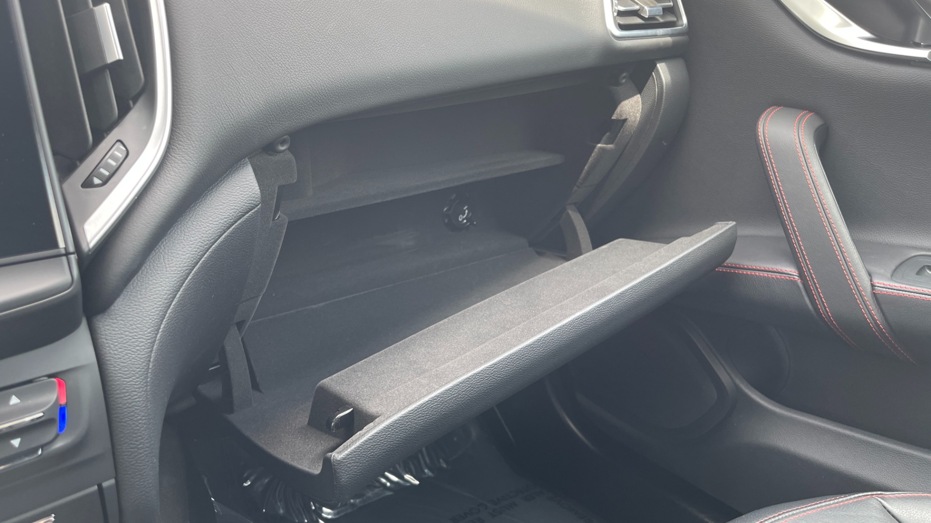 Used 2018 Maserati GHIBLI S Q4 SEDAN / AWD / 3.0L V6 / SUNROOF / NAV / REARVIEW for sale Sold at Formula Imports in Charlotte NC 28227 45