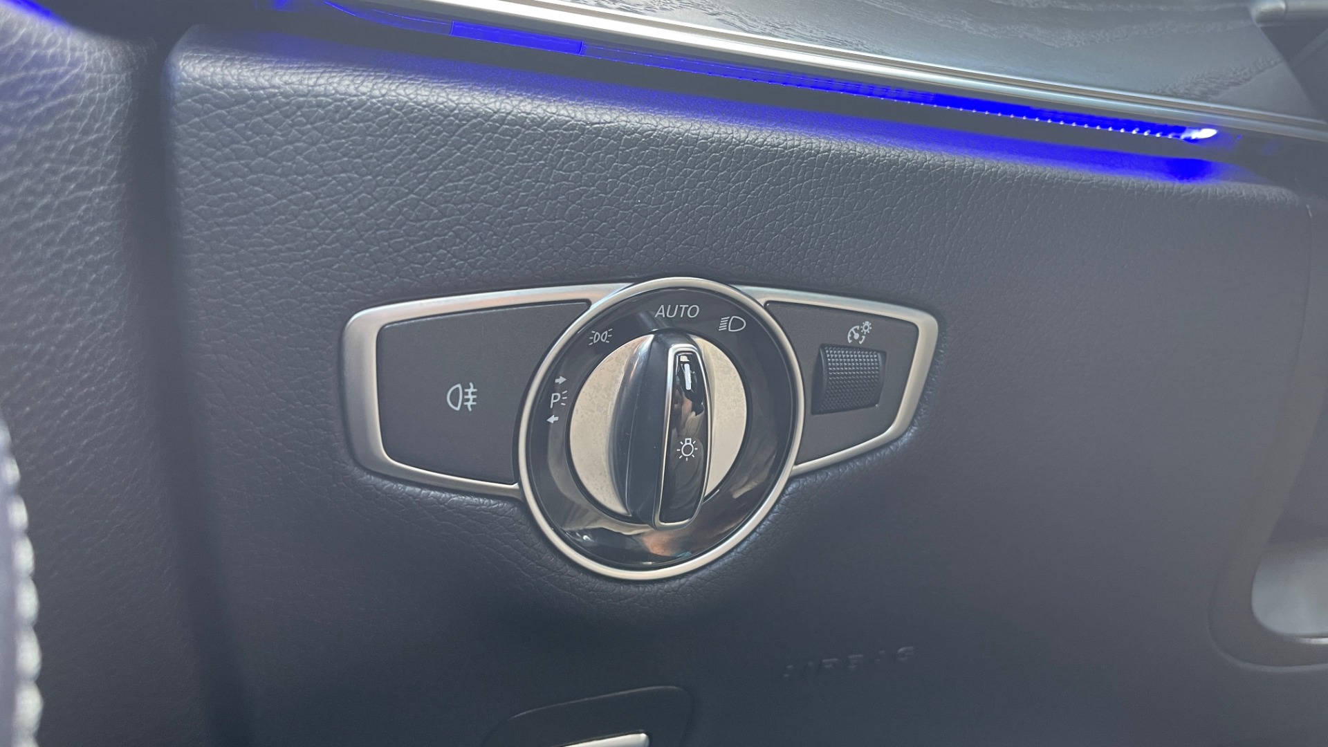 Used 2018 Mercedes-Benz E-CLASS E 300 PREMIUM / NIGHT PKG / PANO-ROOF / BURMESTER / REARVIEW for sale Sold at Formula Imports in Charlotte NC 28227 41
