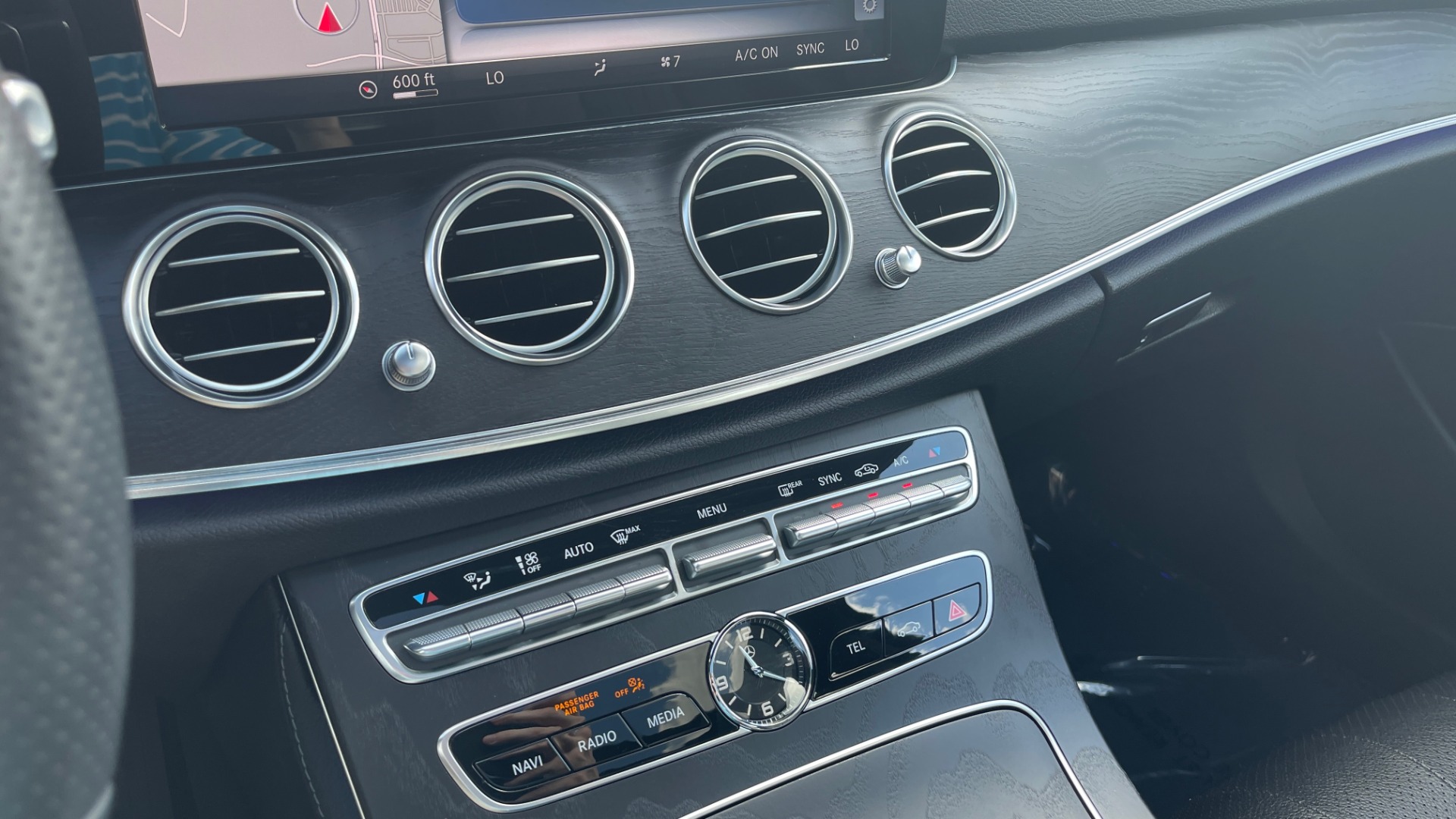 Used 2018 Mercedes-Benz E-CLASS E 300 PREMIUM / NIGHT PKG / PANO-ROOF / BURMESTER / REARVIEW for sale Sold at Formula Imports in Charlotte NC 28227 48