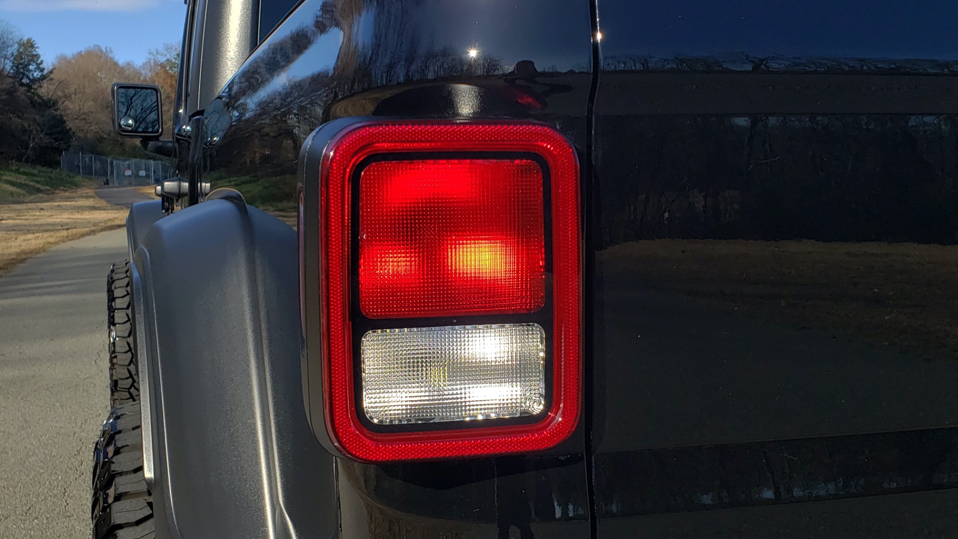 Used 2020 Jeep GLADIATOR SPORT S 4X4 / FREEDOM TOP / NAV / ALPINE / COLD WTHR for sale Sold at Formula Imports in Charlotte NC 28227 25