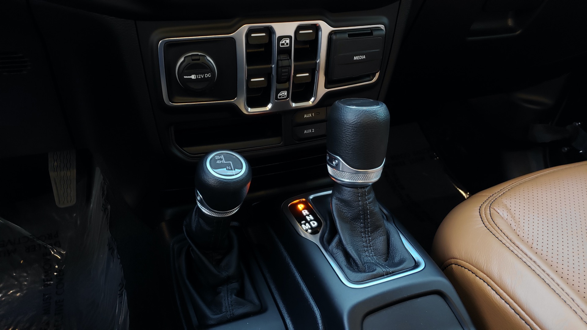 Used 2020 Jeep GLADIATOR SPORT S 4X4 / FREEDOM TOP / NAV / ALPINE / COLD WTHR for sale Sold at Formula Imports in Charlotte NC 28227 41