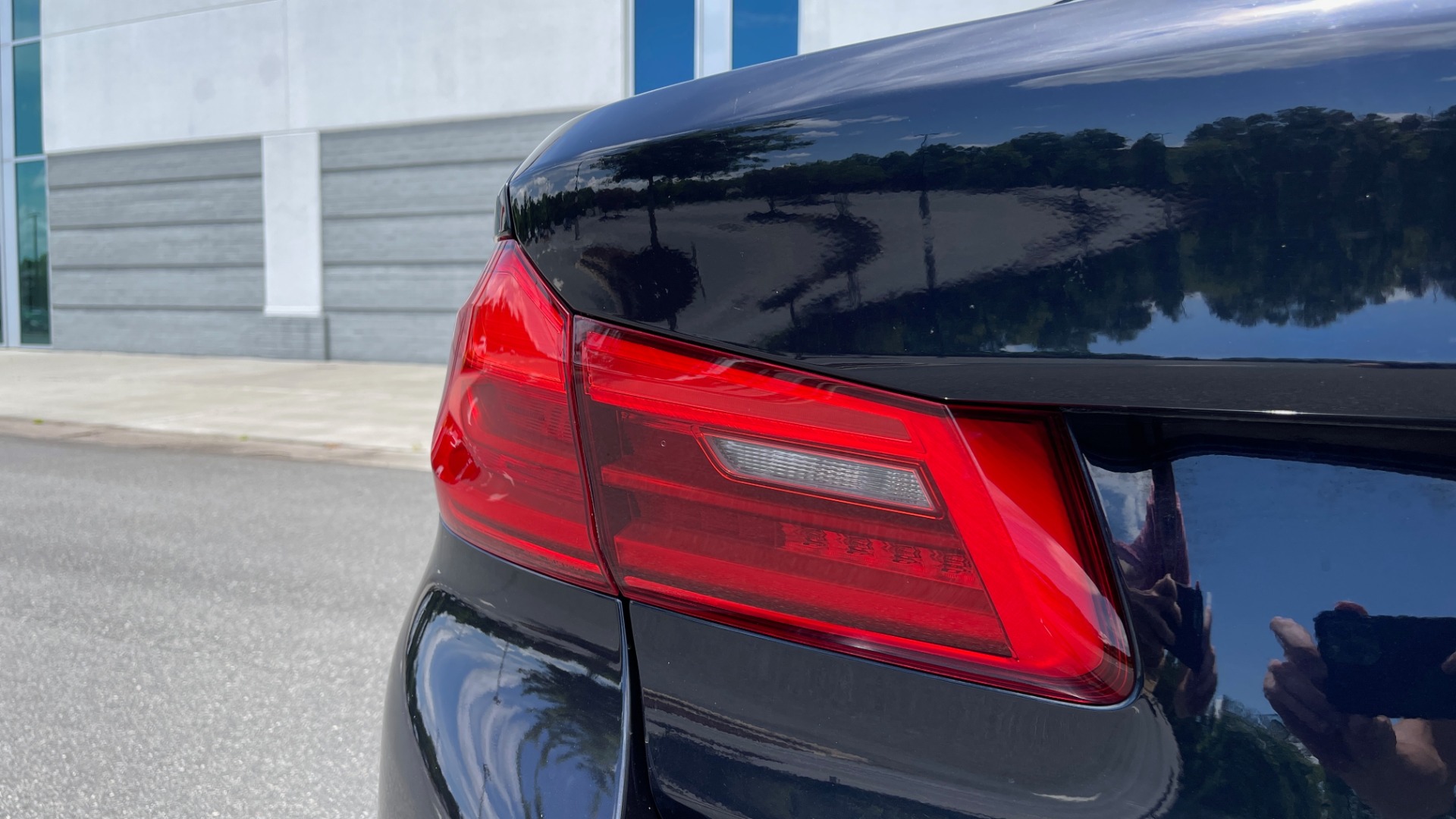 Used 2018 BMW 5 SERIES 540I M-SPORT / EXECUTIVE PKG / DRVR ASST PKG / BLIND SPOT / LANE DEPART for sale Sold at Formula Imports in Charlotte NC 28227 27