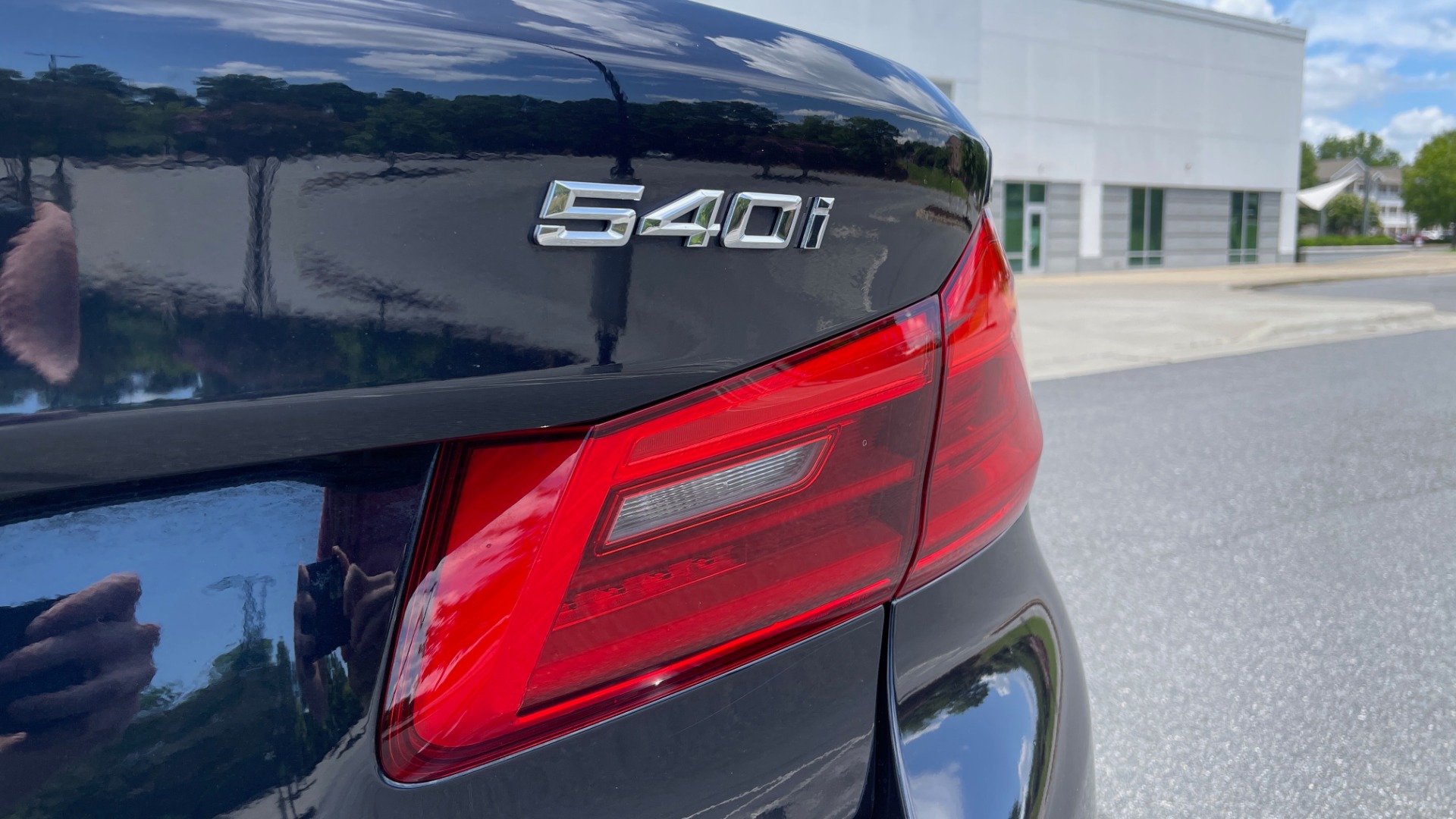 Used 2018 BMW 5 SERIES 540I M-SPORT / EXECUTIVE PKG / DRVR ASST PKG / BLIND SPOT / LANE DEPART for sale Sold at Formula Imports in Charlotte NC 28227 28
