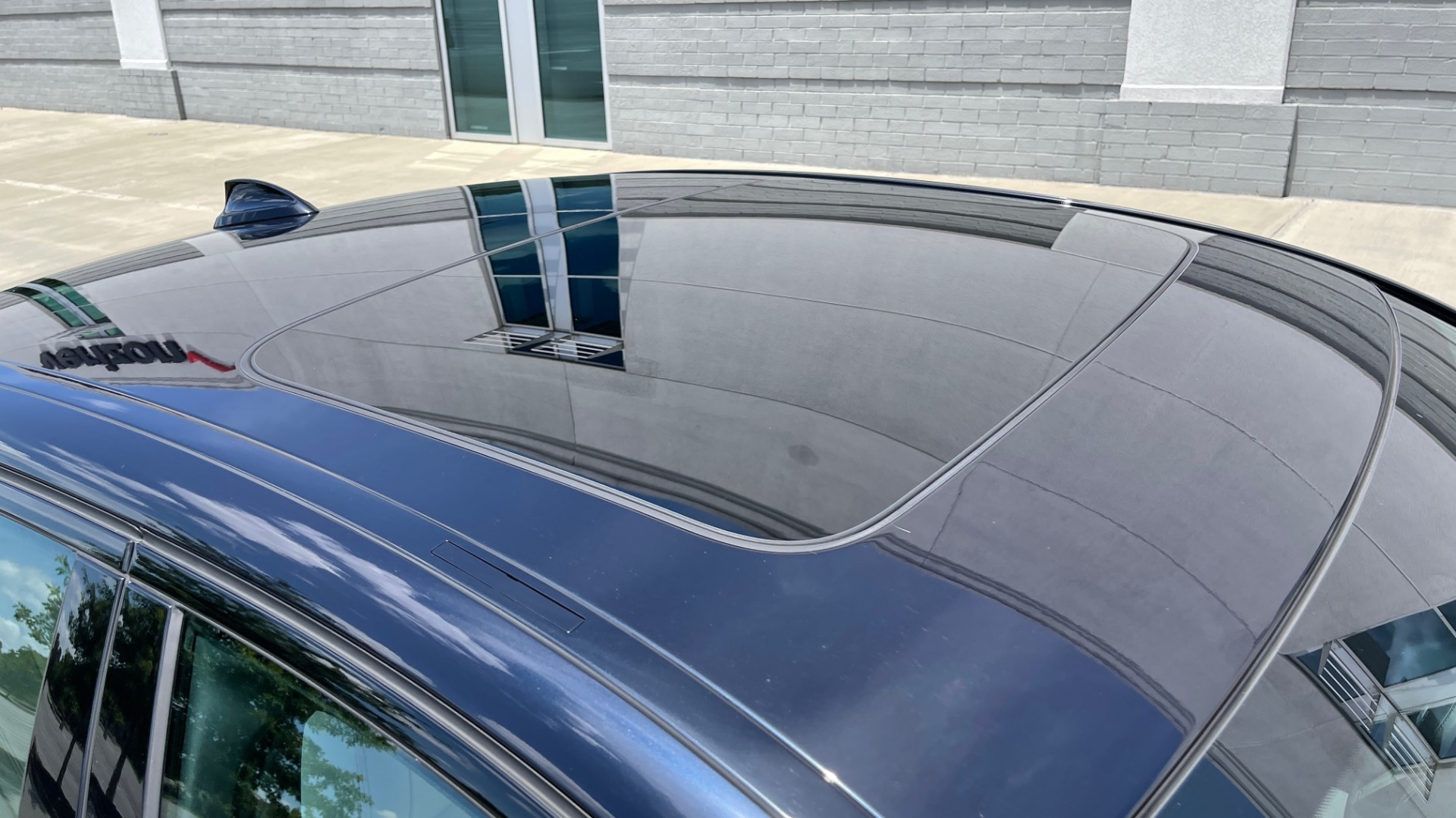 Used 2018 BMW 5 SERIES 540I M-SPORT / EXECUTIVE PKG / DRVR ASST PKG / BLIND SPOT / LANE DEPART for sale Sold at Formula Imports in Charlotte NC 28227 31