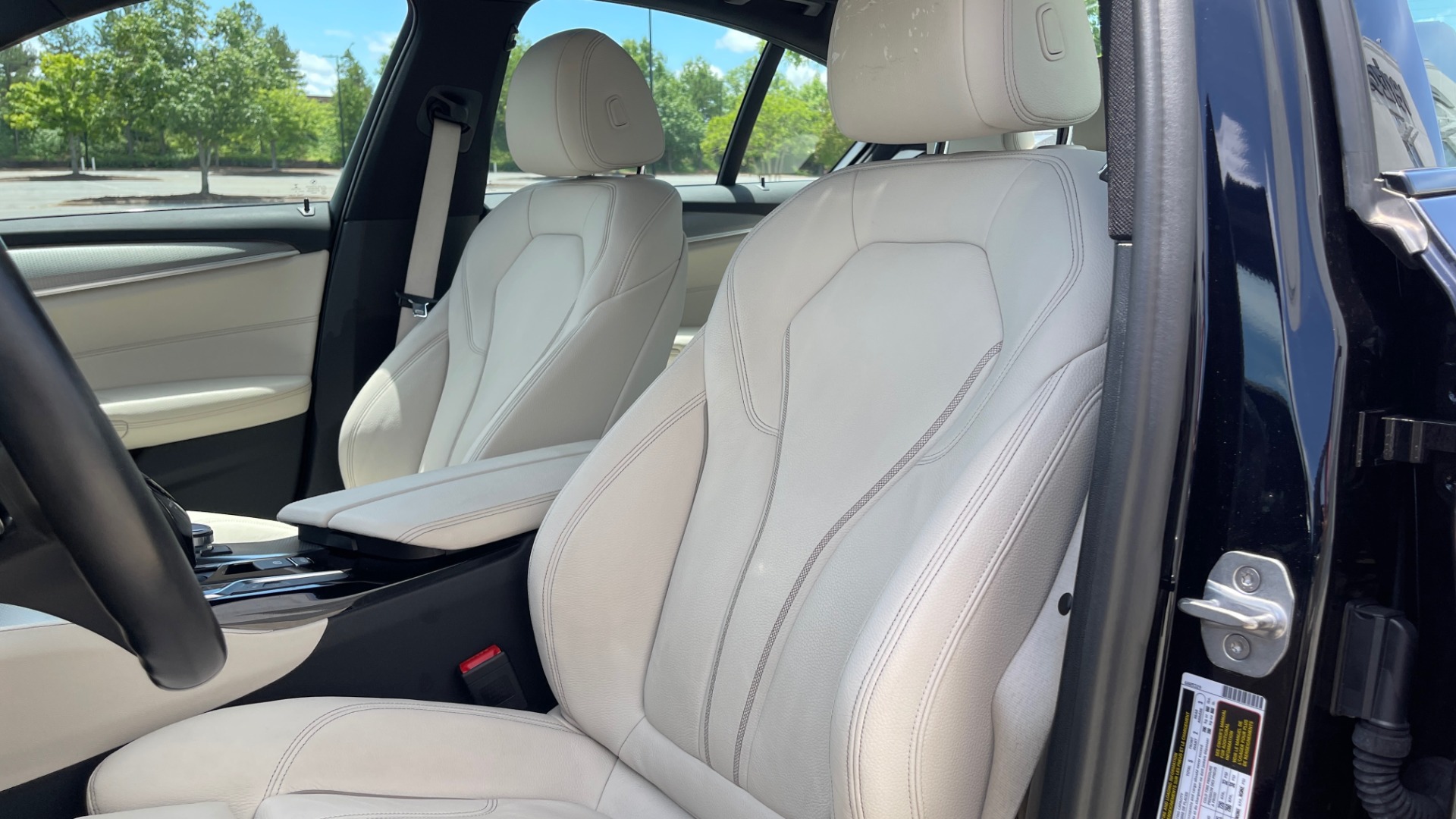 Used 2018 BMW 5 SERIES 540I M-SPORT / EXECUTIVE PKG / DRVR ASST PKG / BLIND SPOT / LANE DEPART for sale Sold at Formula Imports in Charlotte NC 28227 36