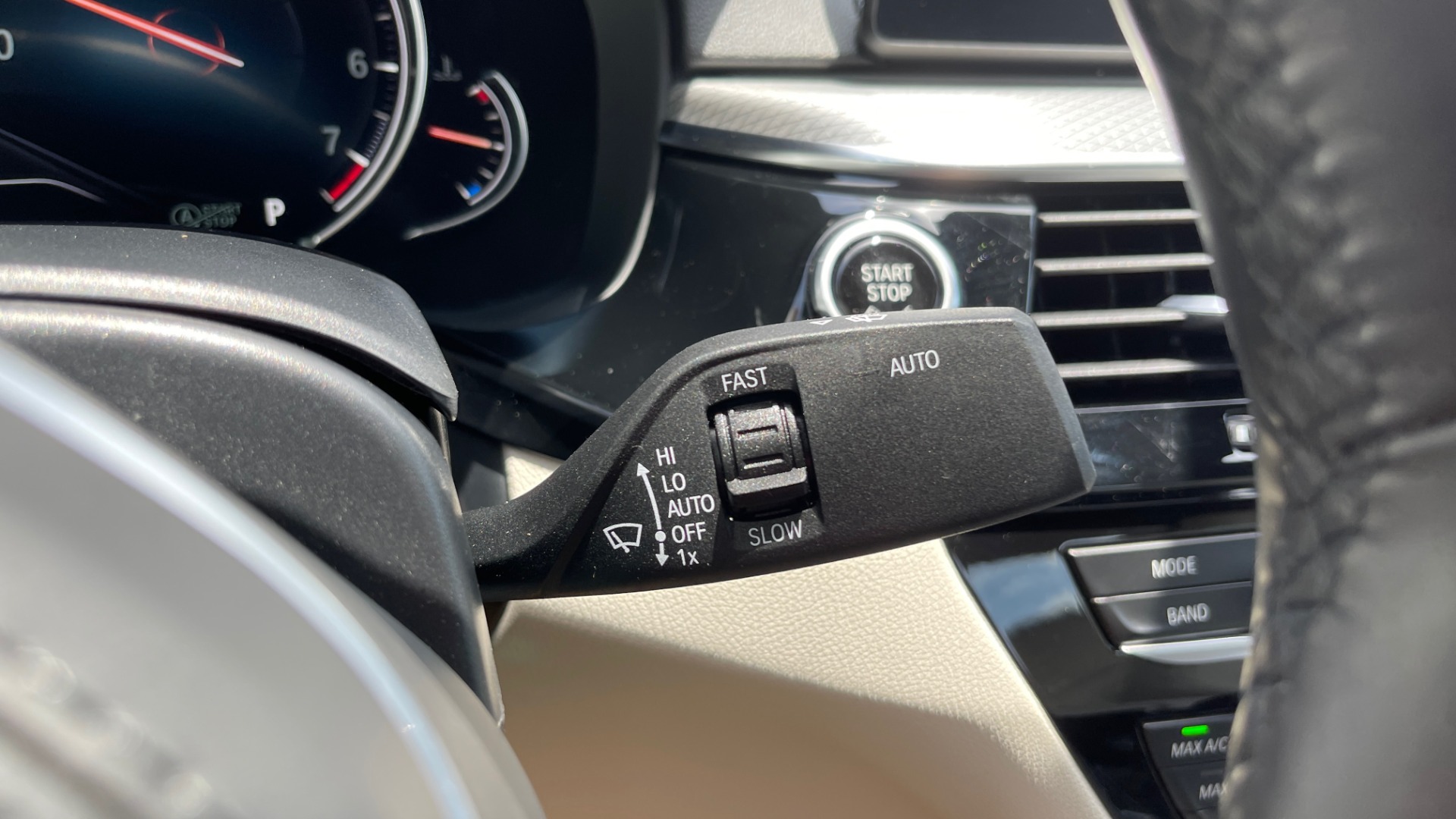 Used 2018 BMW 5 SERIES 540I M-SPORT / EXECUTIVE PKG / DRVR ASST PKG / BLIND SPOT / LANE DEPART for sale Sold at Formula Imports in Charlotte NC 28227 42