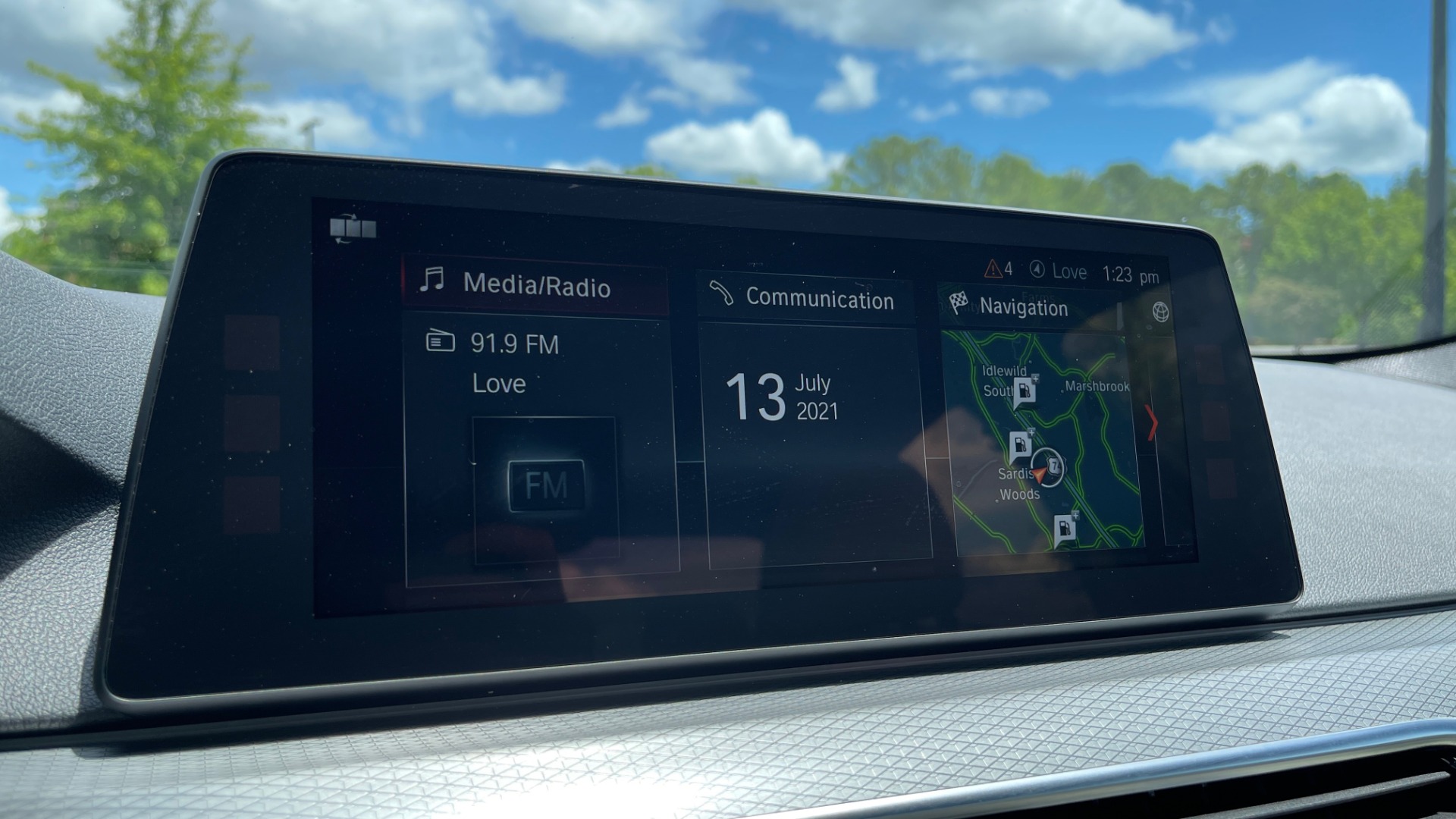 Used 2018 BMW 5 SERIES 540I M-SPORT / EXECUTIVE PKG / DRVR ASST PKG / BLIND SPOT / LANE DEPART for sale Sold at Formula Imports in Charlotte NC 28227 50