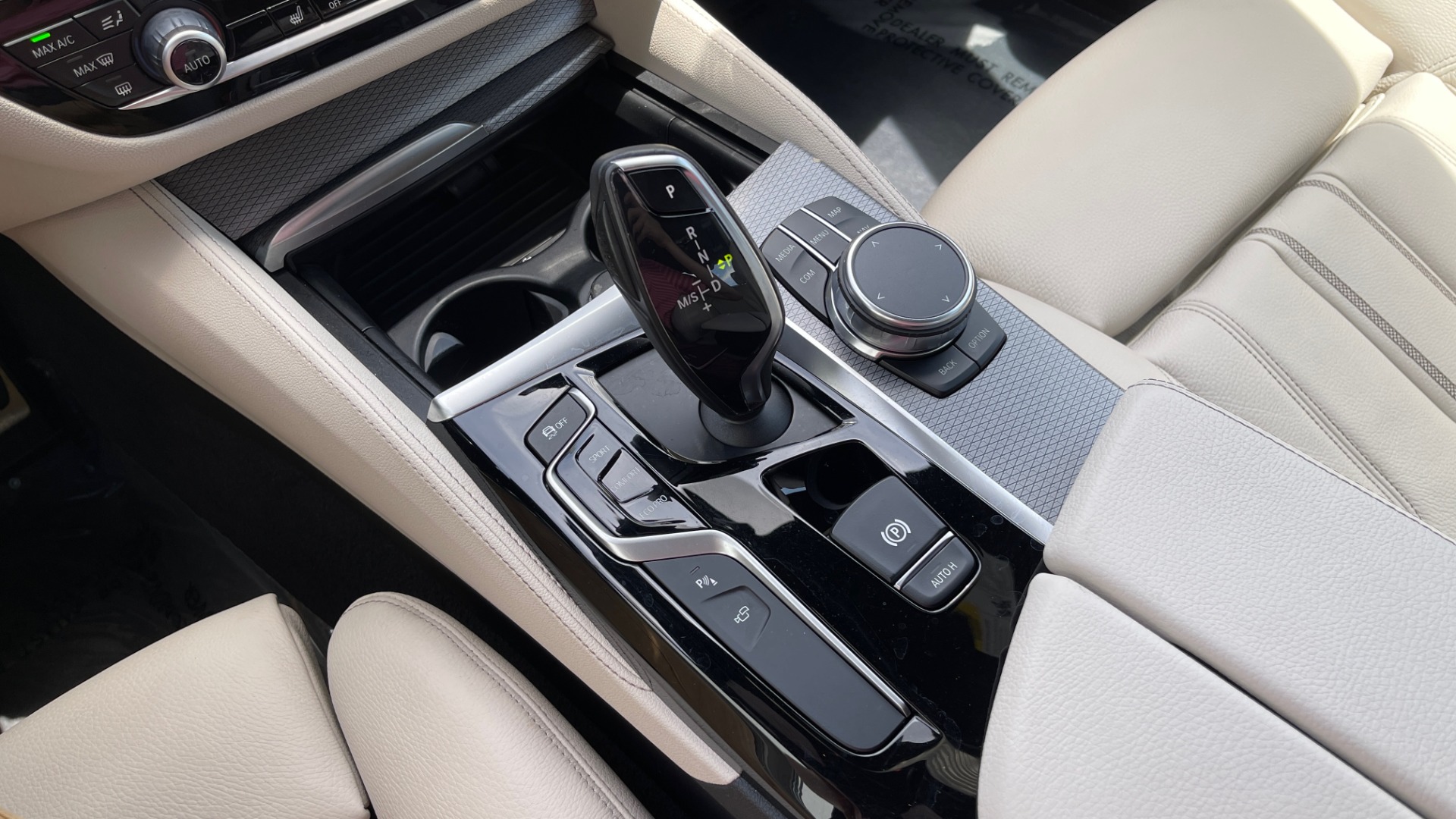 Used 2018 BMW 5 SERIES 540I M-SPORT / EXECUTIVE PKG / DRVR ASST PKG / BLIND SPOT / LANE DEPART for sale Sold at Formula Imports in Charlotte NC 28227 53