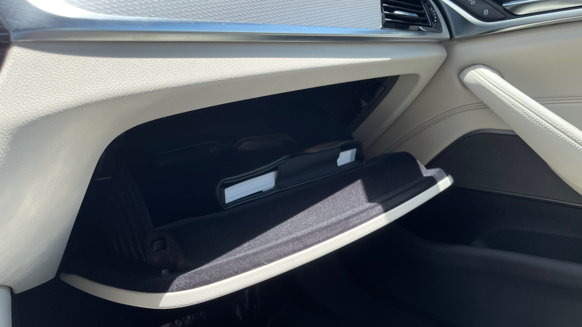 Used 2018 BMW 5 SERIES 540I M-SPORT / EXECUTIVE PKG / DRVR ASST PKG / BLIND SPOT / LANE DEPART for sale Sold at Formula Imports in Charlotte NC 28227 55