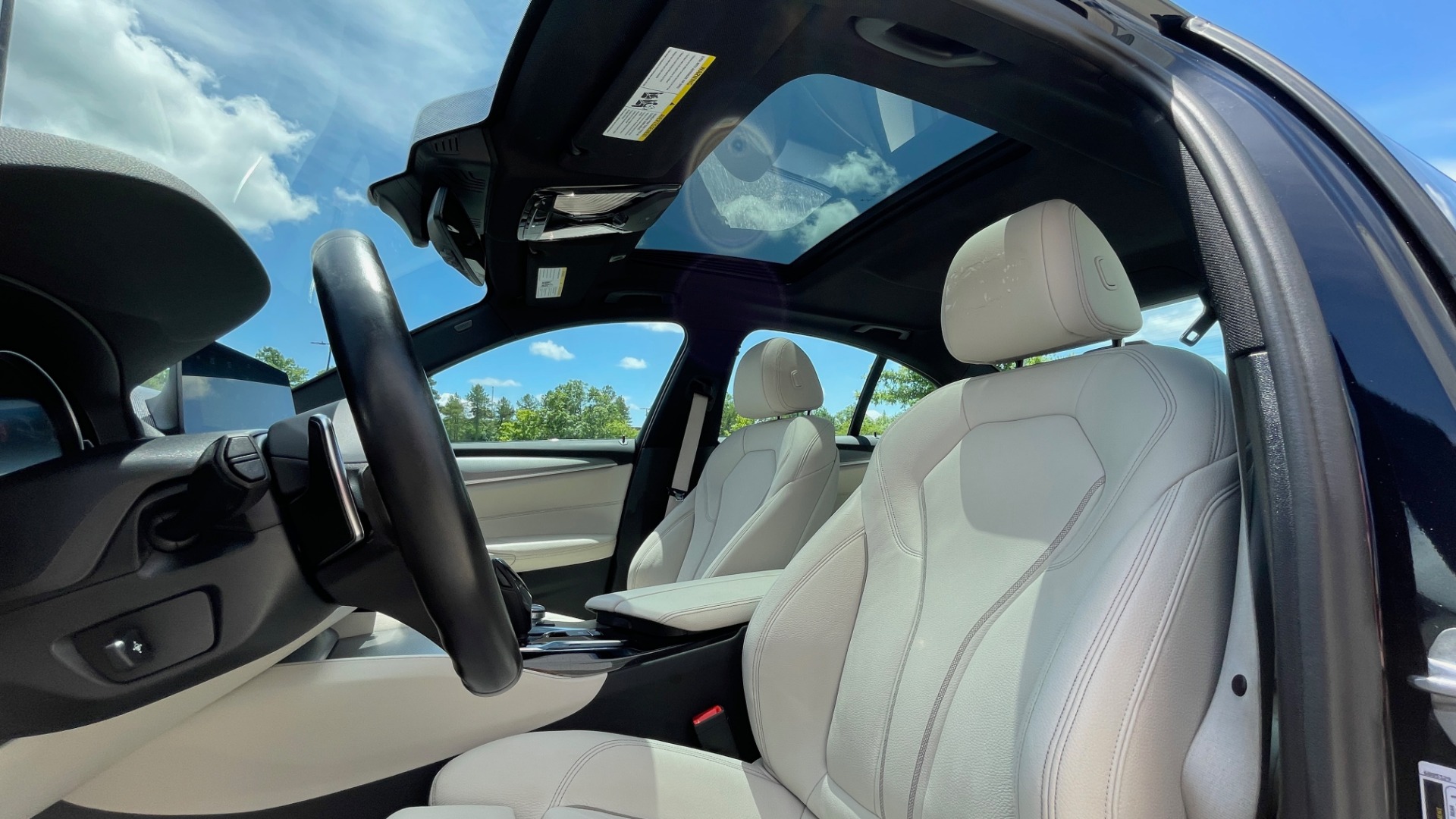 Used 2018 BMW 5 SERIES 540I M-SPORT / EXECUTIVE PKG / DRVR ASST PKG / BLIND SPOT / LANE DEPART for sale Sold at Formula Imports in Charlotte NC 28227 56