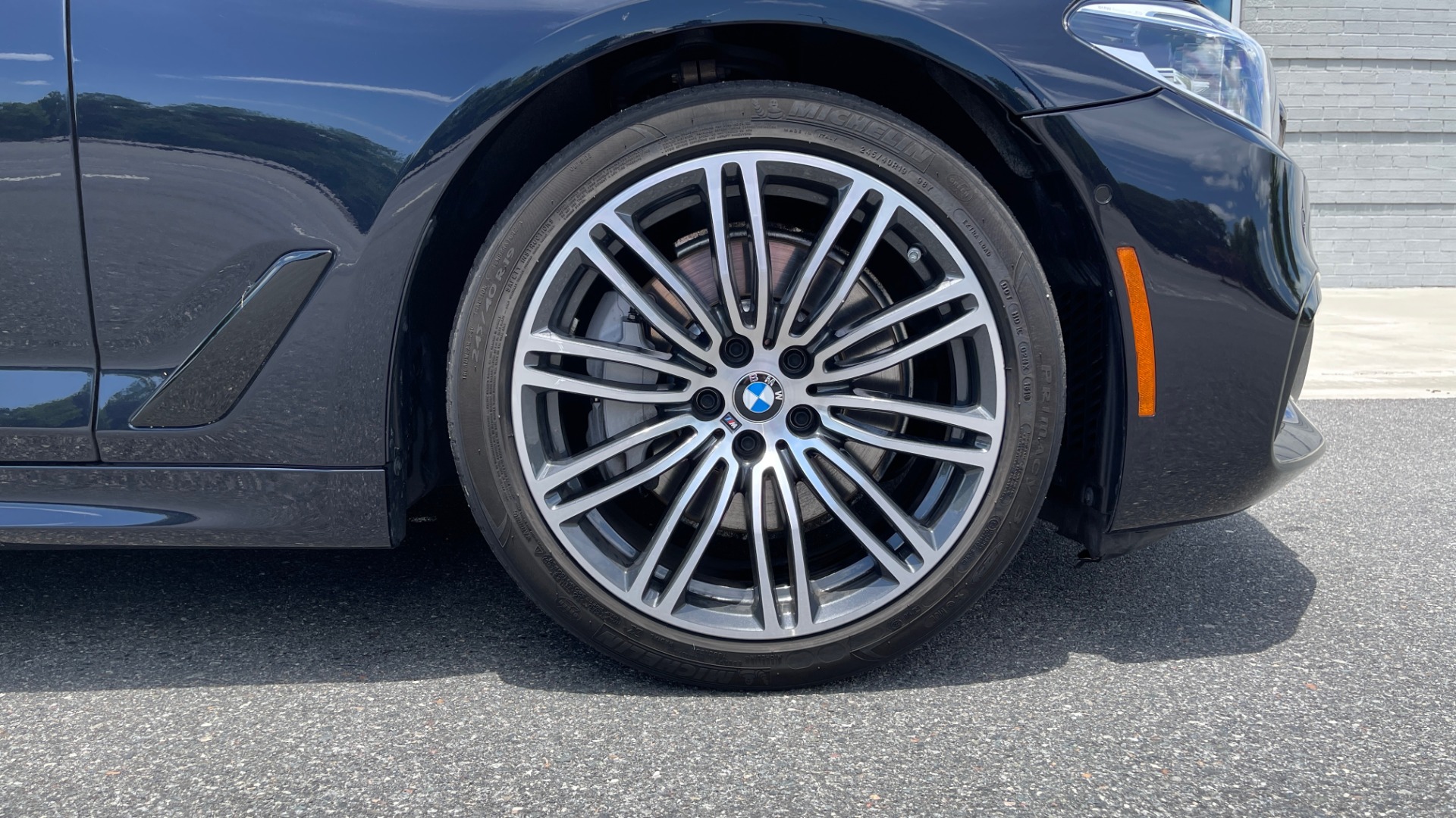 Used 2018 BMW 5 SERIES 540I M-SPORT / EXECUTIVE PKG / DRVR ASST PKG / BLIND SPOT / LANE DEPART for sale Sold at Formula Imports in Charlotte NC 28227 77