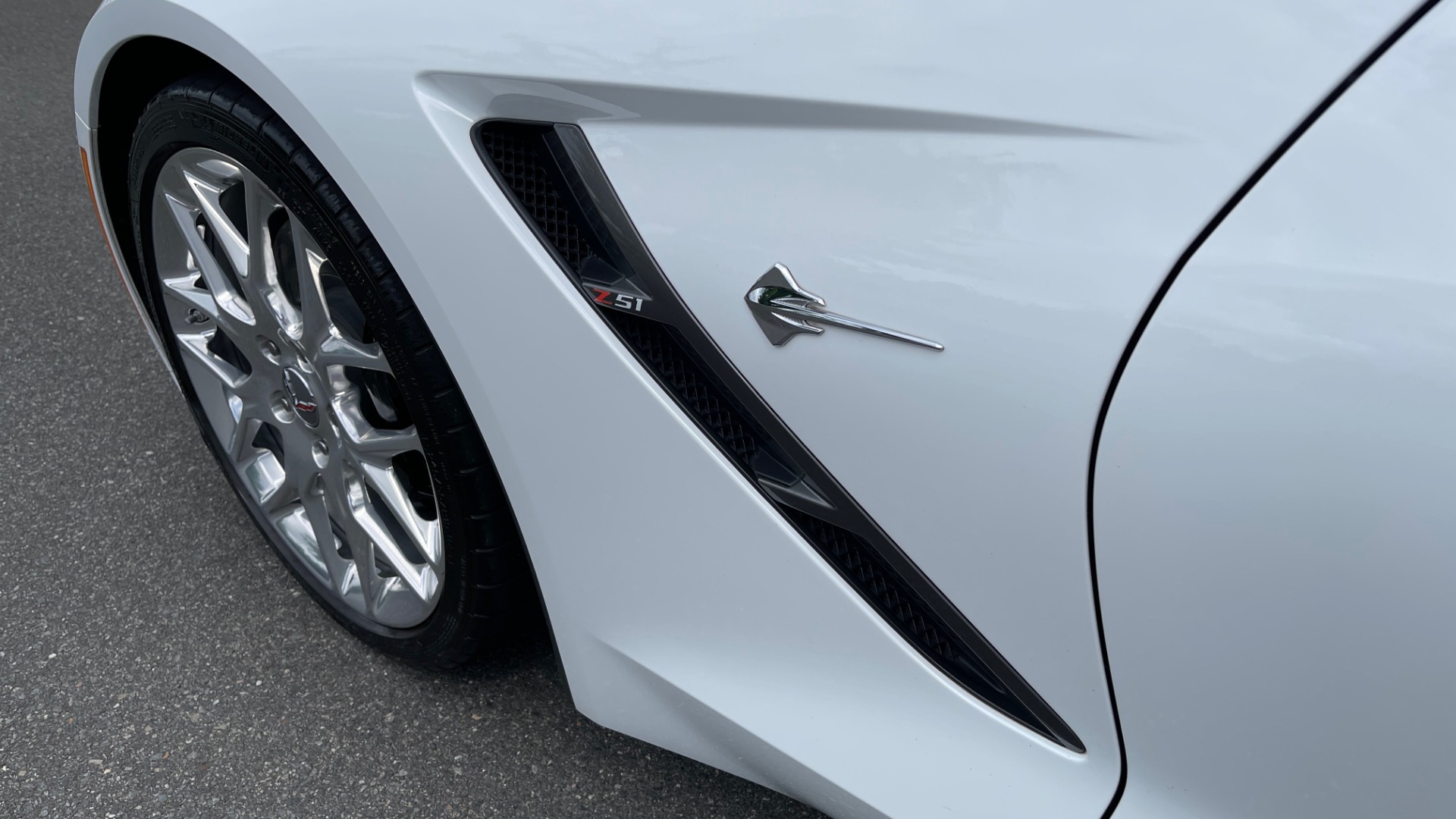 Used 2016 Chevrolet CORVETTE C7 STINGRAY COUPE Z51 3LT / NAV / PERF TRACTION MGMT / REARVIEW for sale Sold at Formula Imports in Charlotte NC 28227 10